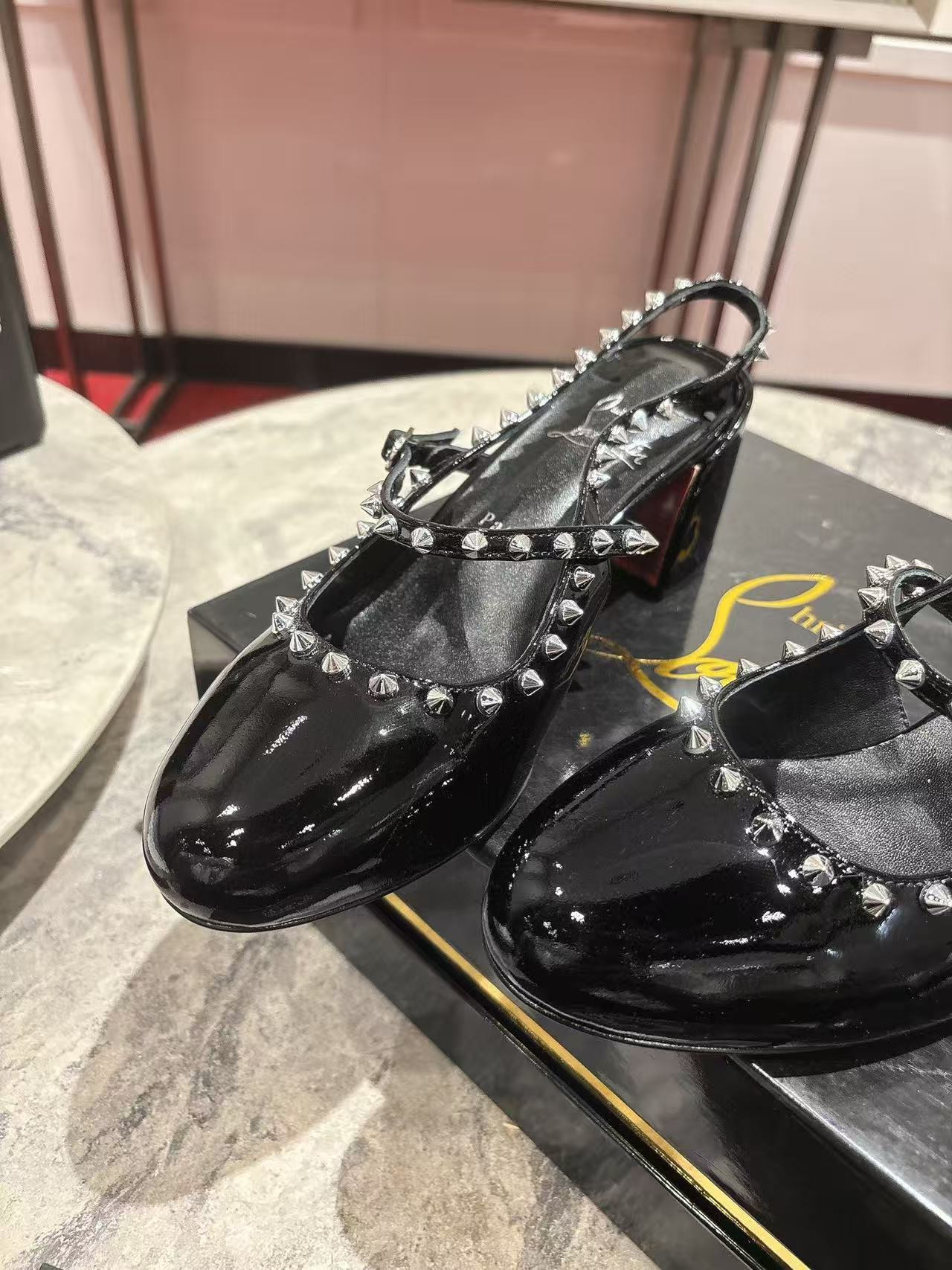 UA Christian Louboutin Mary Jane Pumps Janispikes Slingback Pumps