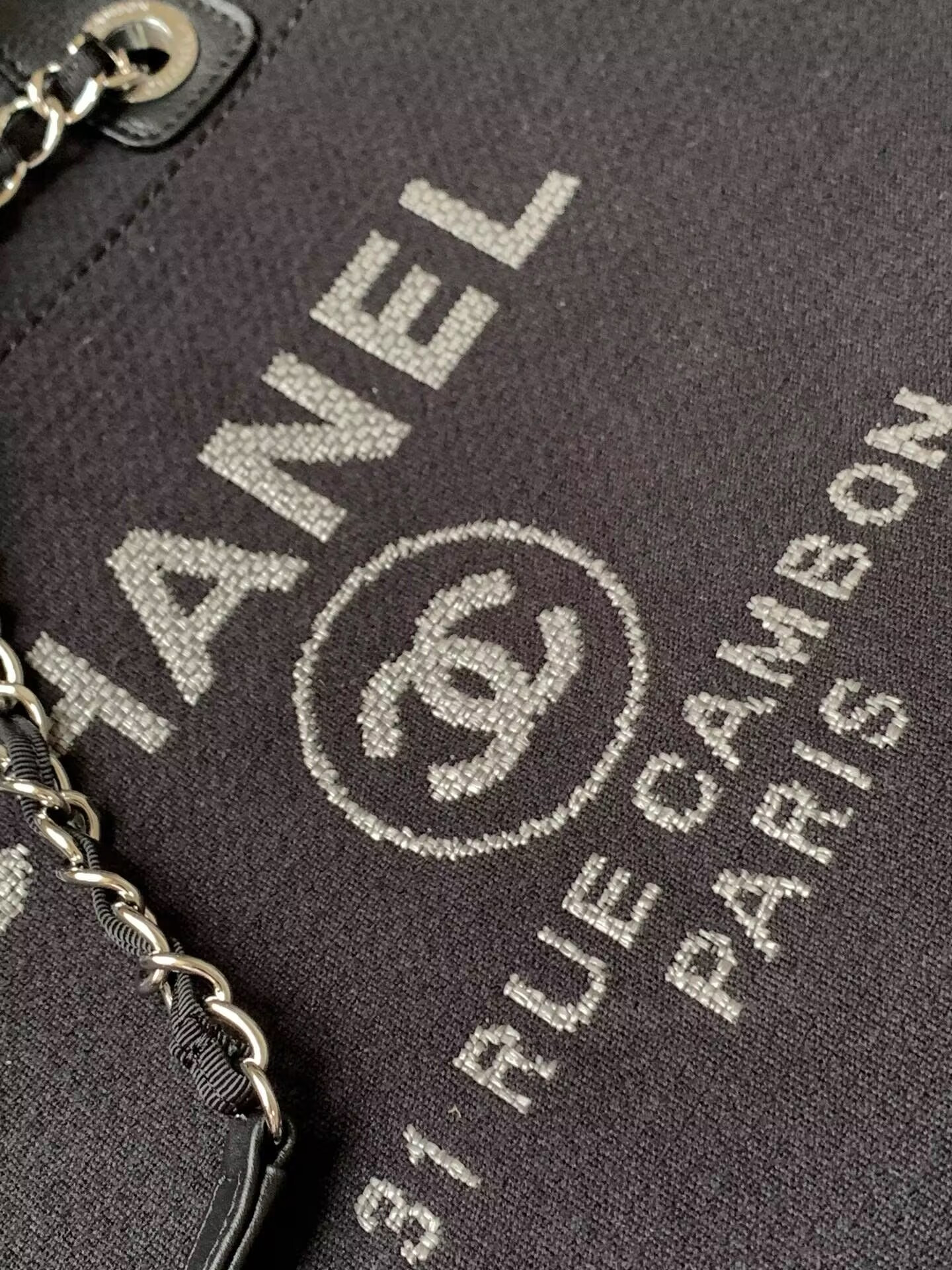 Chanel Shopping Bag 30x39x22cm