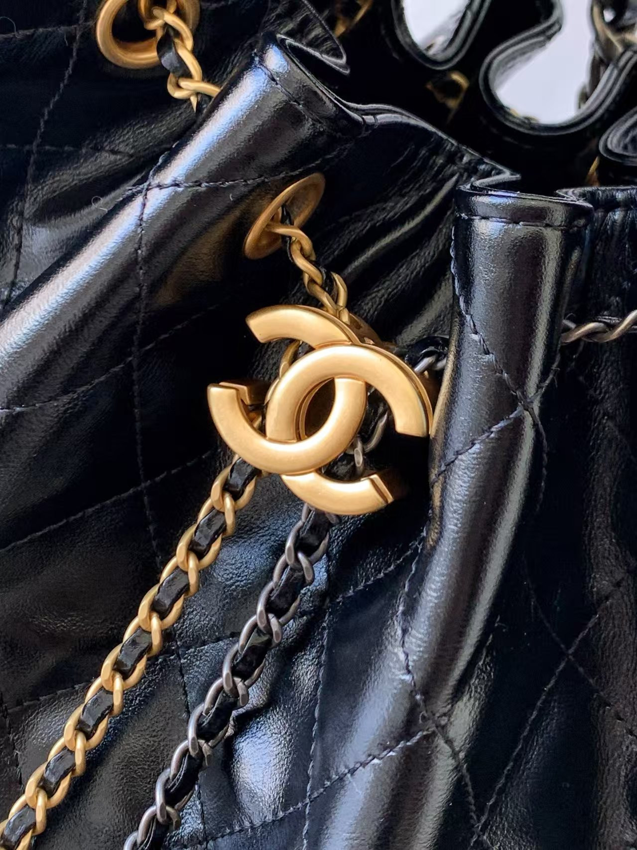 CHANEL 25C Bucket BAG 30x26x14cm
