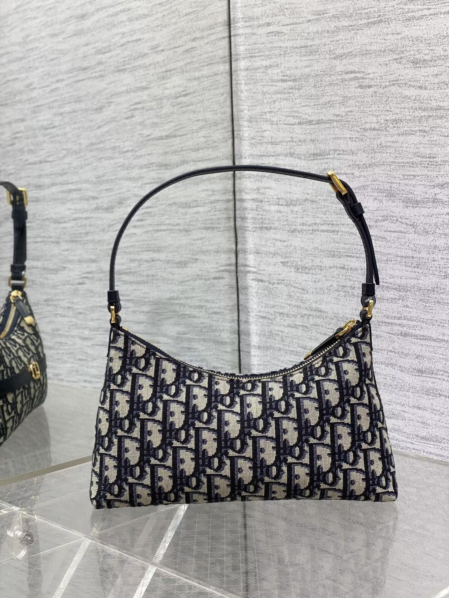 Dior 30 Montaigne Cigale Bag 18x6.5x11cm