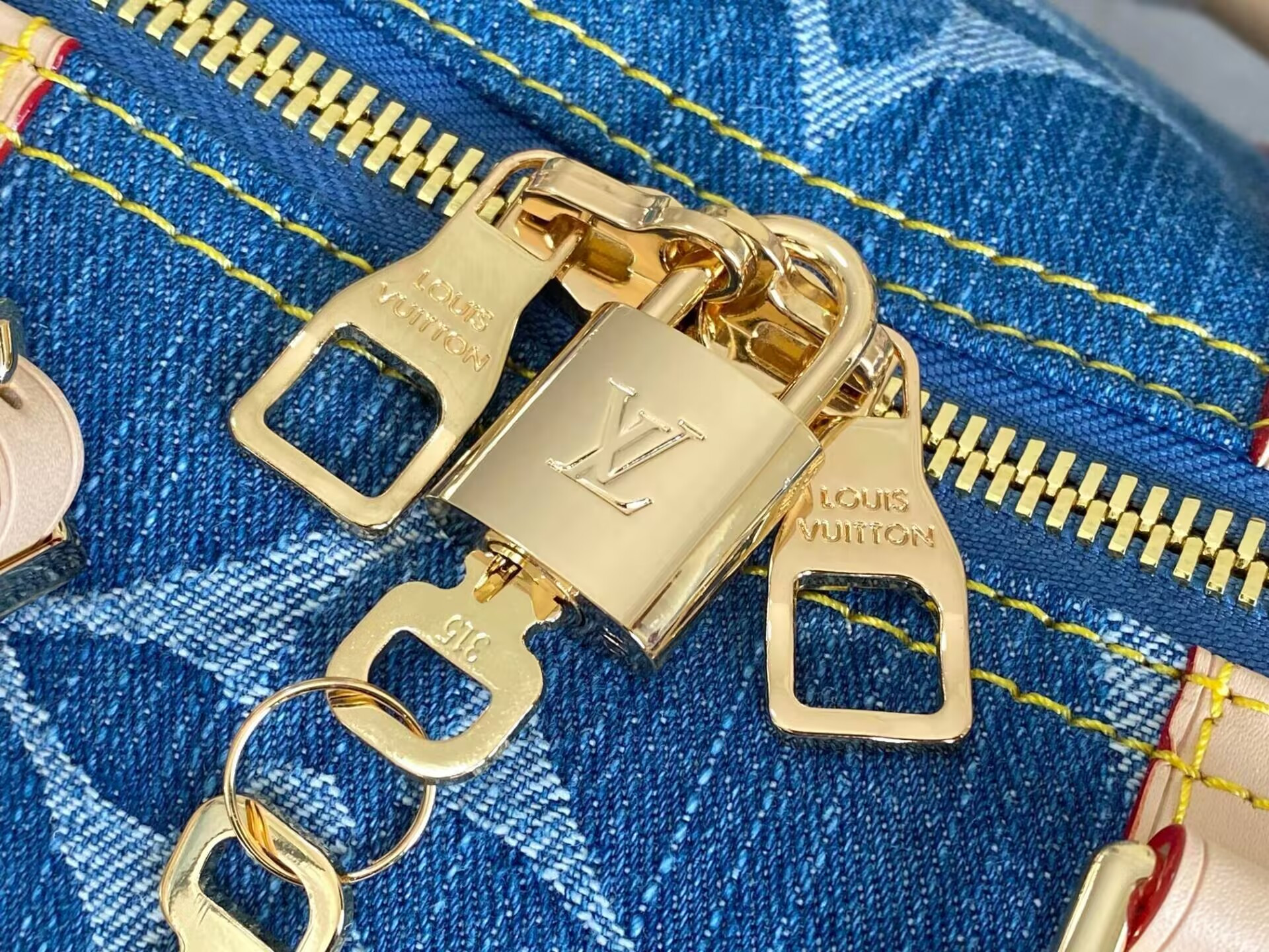 Louis Vuitton Keepall Bandoulière 45 M24315 Without Box