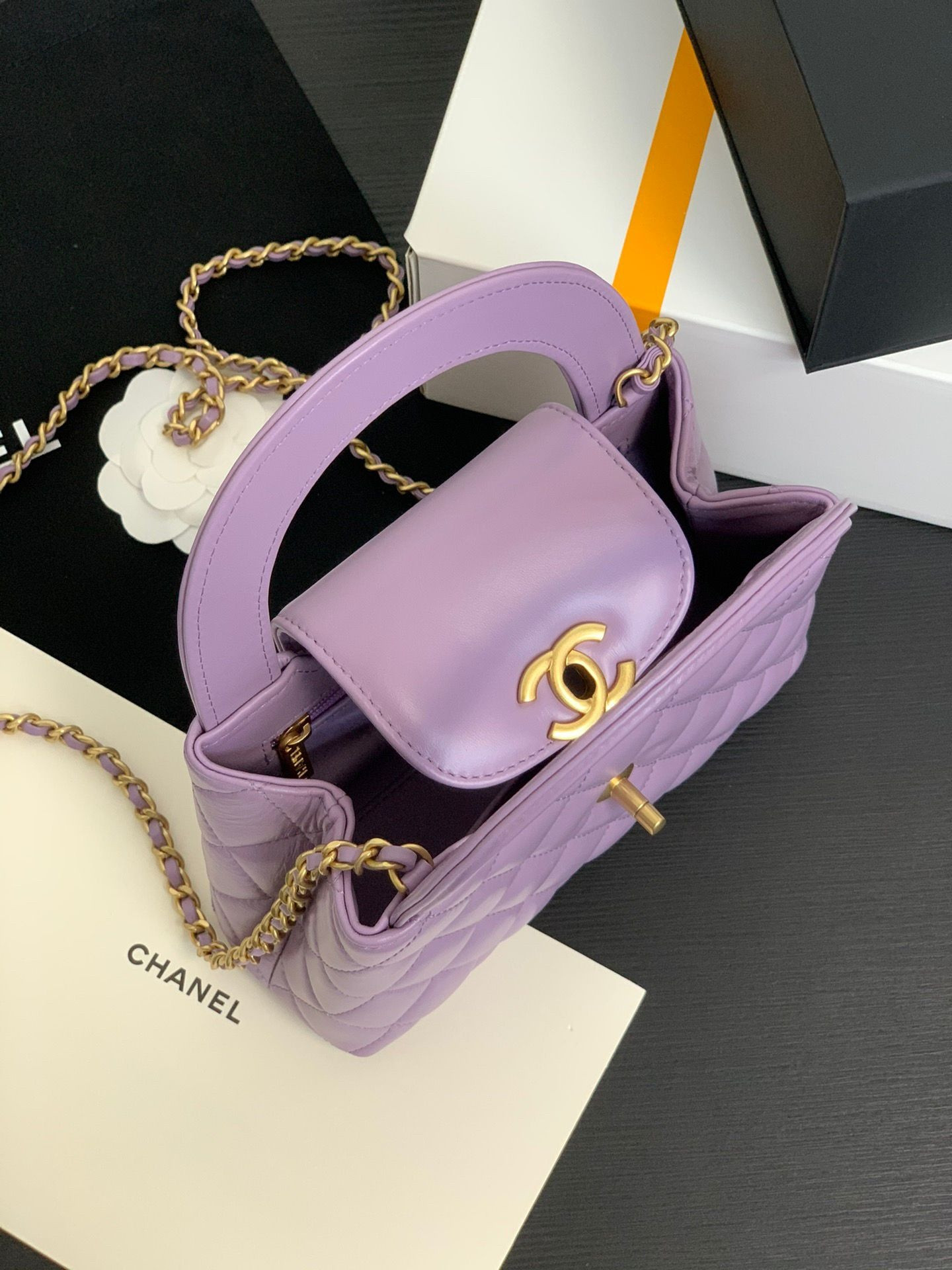 CHANEL 23 Kelly 19X13X7cm