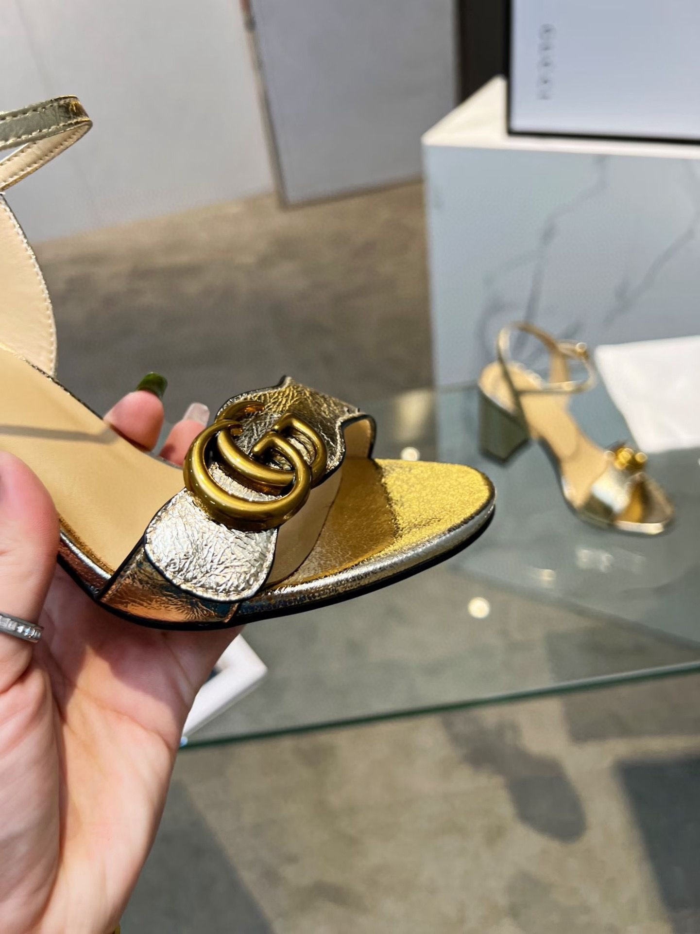 UA GUCCI HORSEBIT HEELED SANDAL