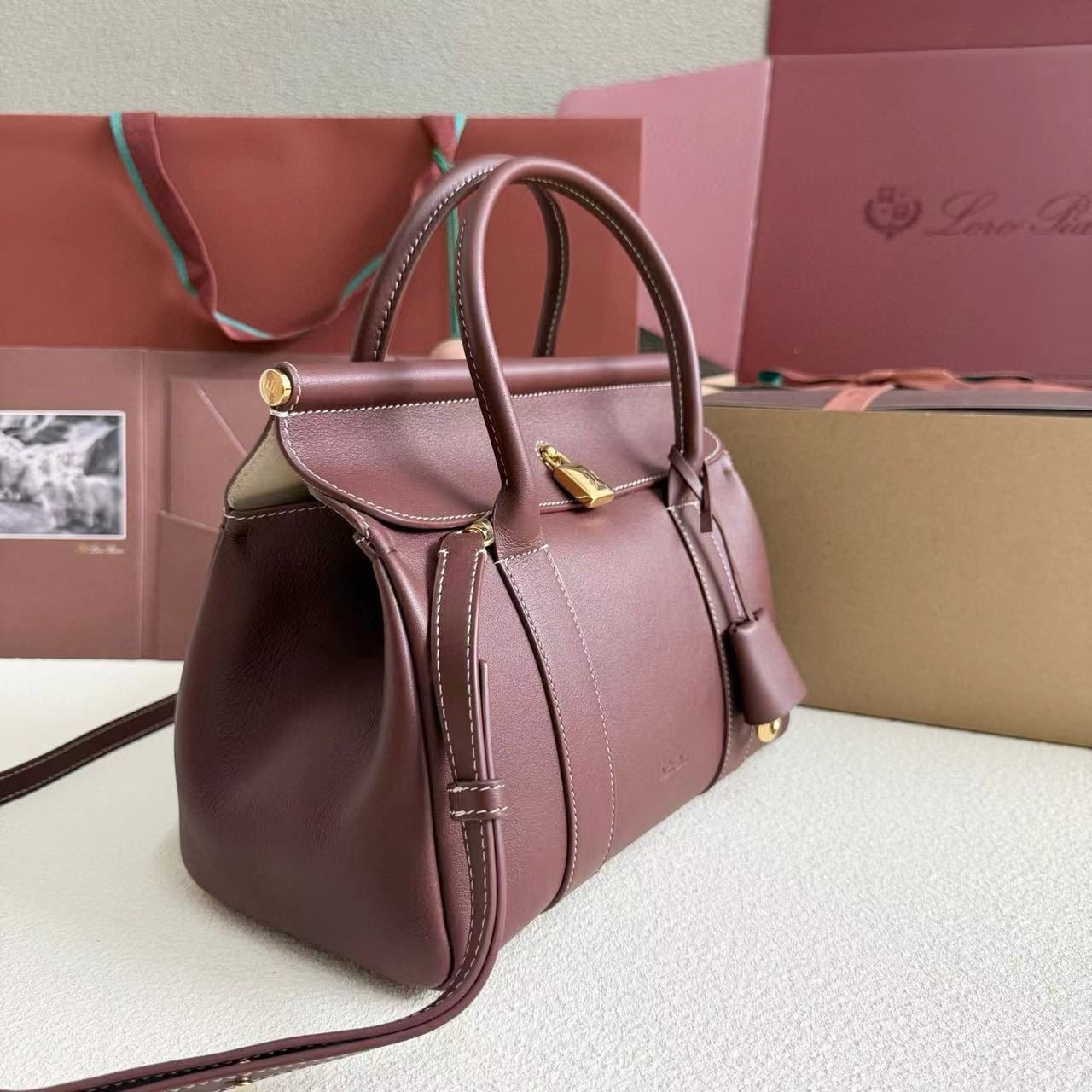 Loro Piana Loom Bag L25 Smooth Calfskin 25x18x12.5cm