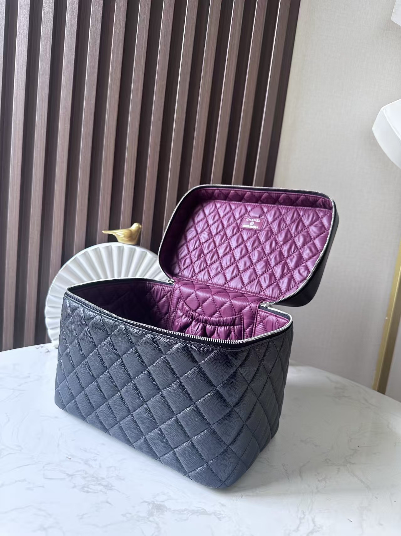 Chanel Quilted Vanity Case Bags 25x16x18cm