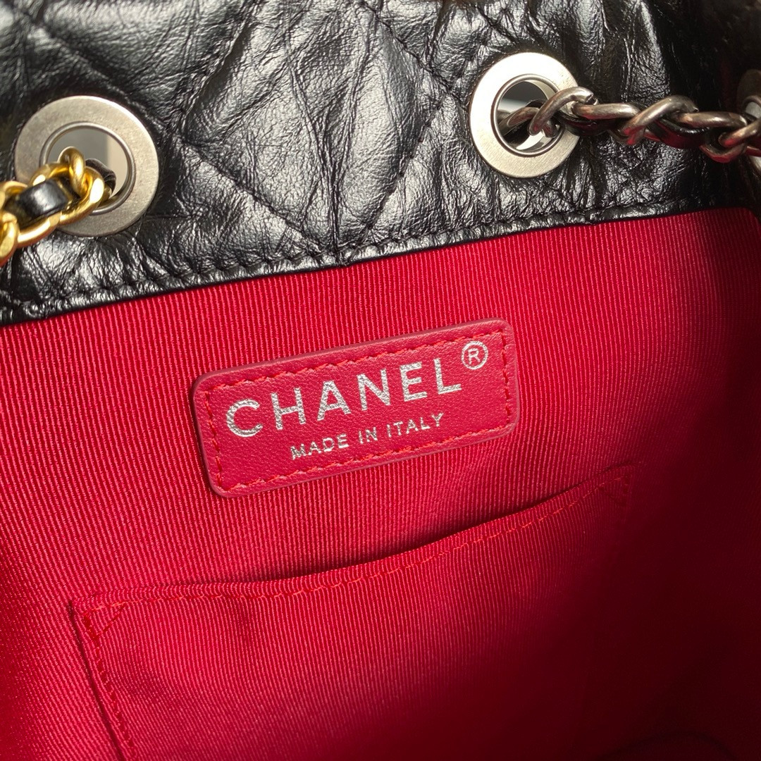 Chanel Gabrielle backpack 23x22.5x10.5cm