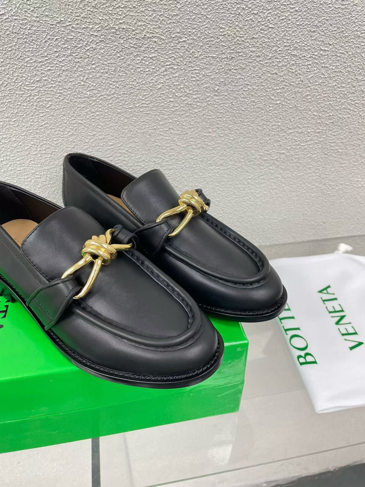 UA Bottega Veneta Loafers Shoes