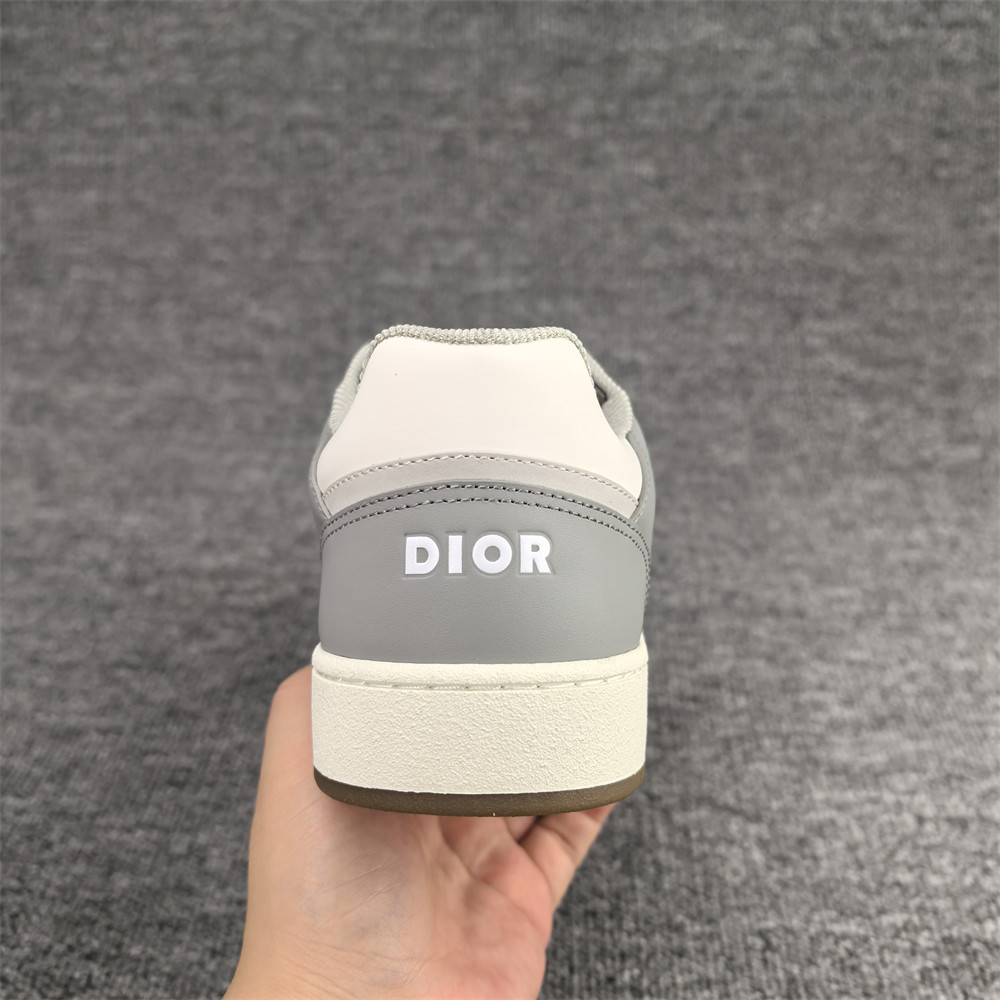 UA Dior Sneaker