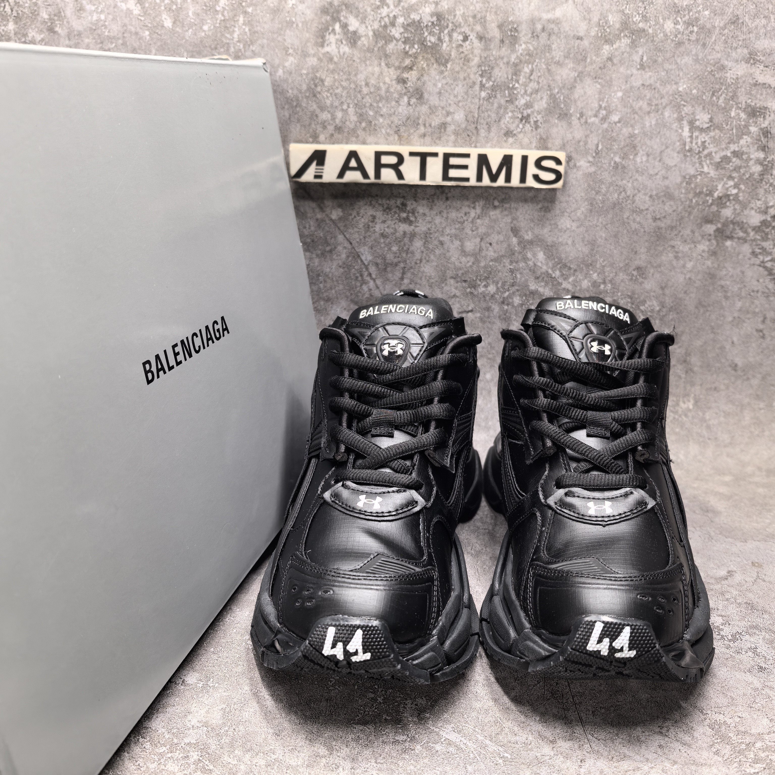 UA Balenciaga Runner Sneaker