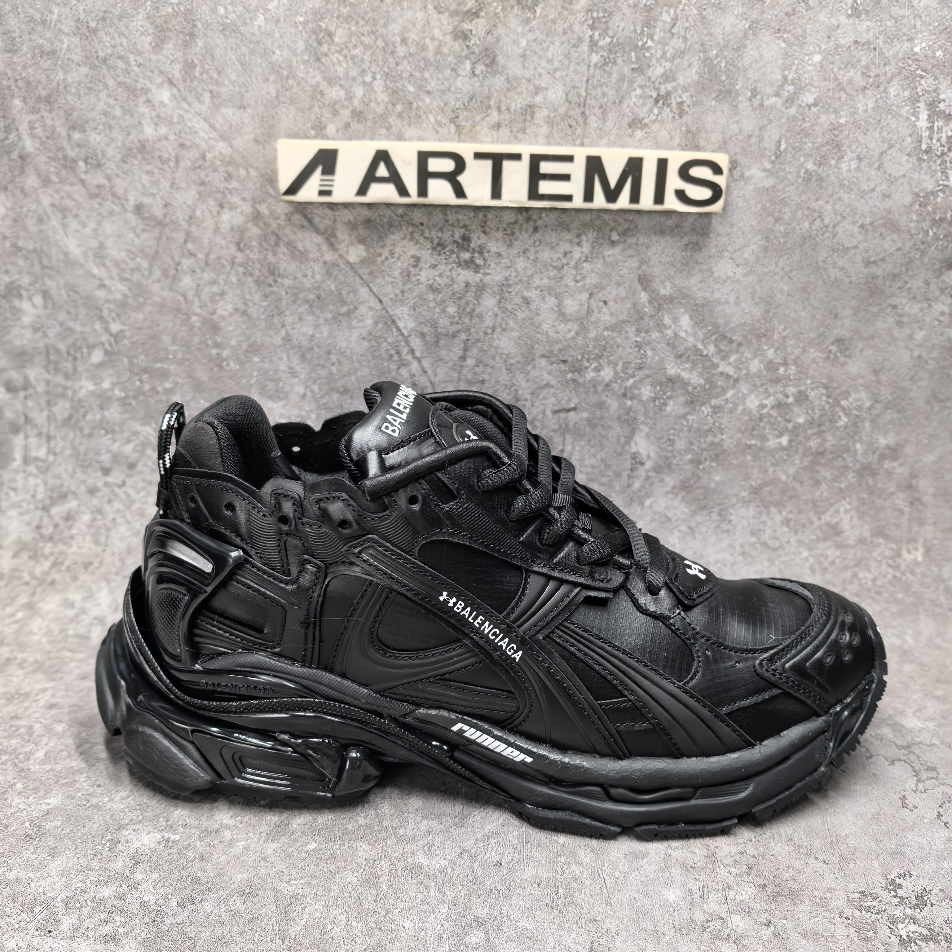 UA Balenciaga Runner Sneaker