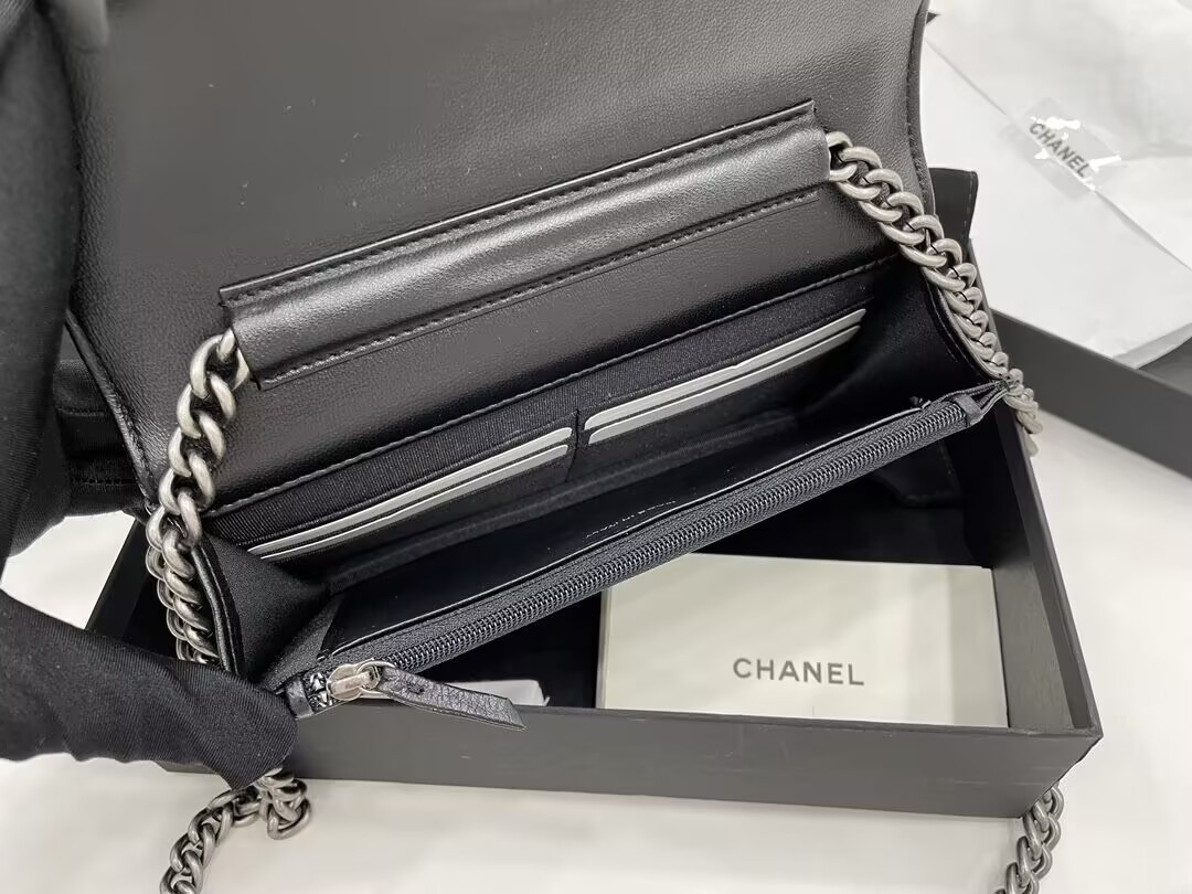 CHANEL 22SS Boy Woc 19x13x3.5CM