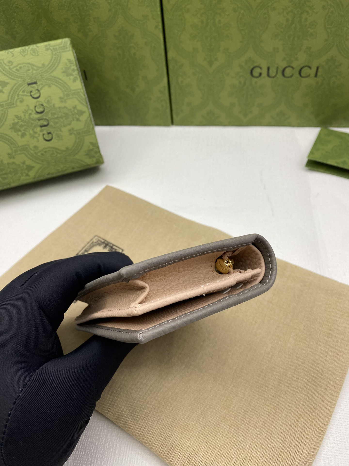 GUCCI HUHU card wallet 11x8.5x3cm