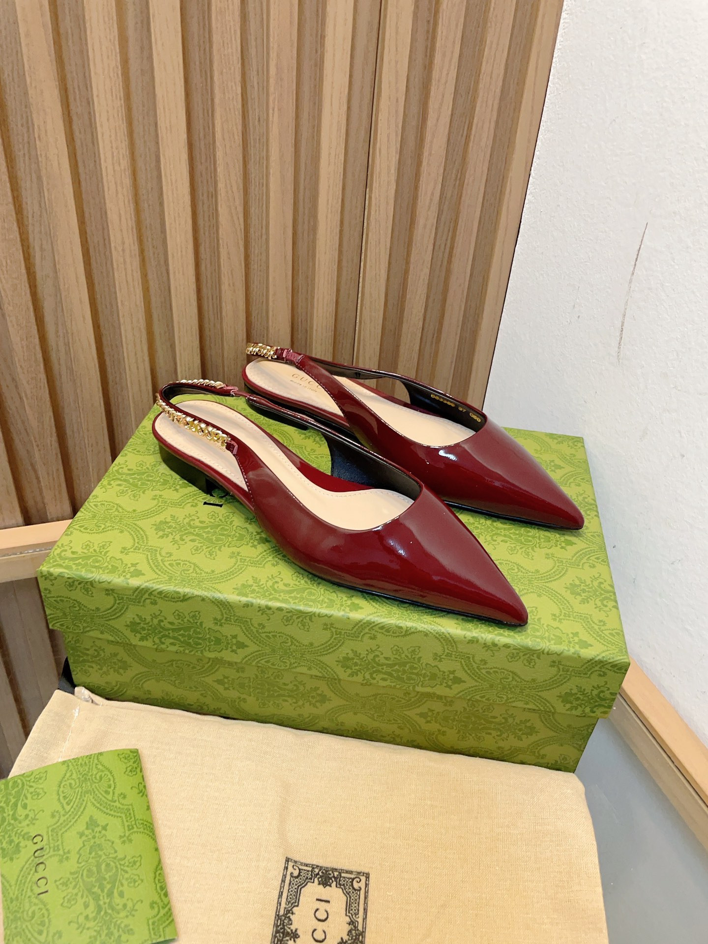 GUCCI SIGNORIA SLINGBACK PUMP flat shoes