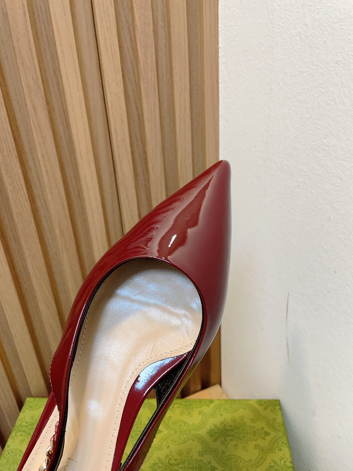 GUCCI SIGNORIA SLINGBACK PUMP flat shoes