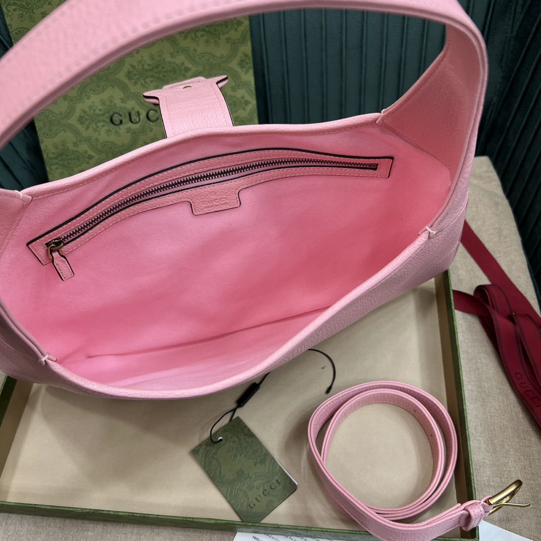 GUCCI Aphrodite medium shoulder 15.3x 15x 8 inches