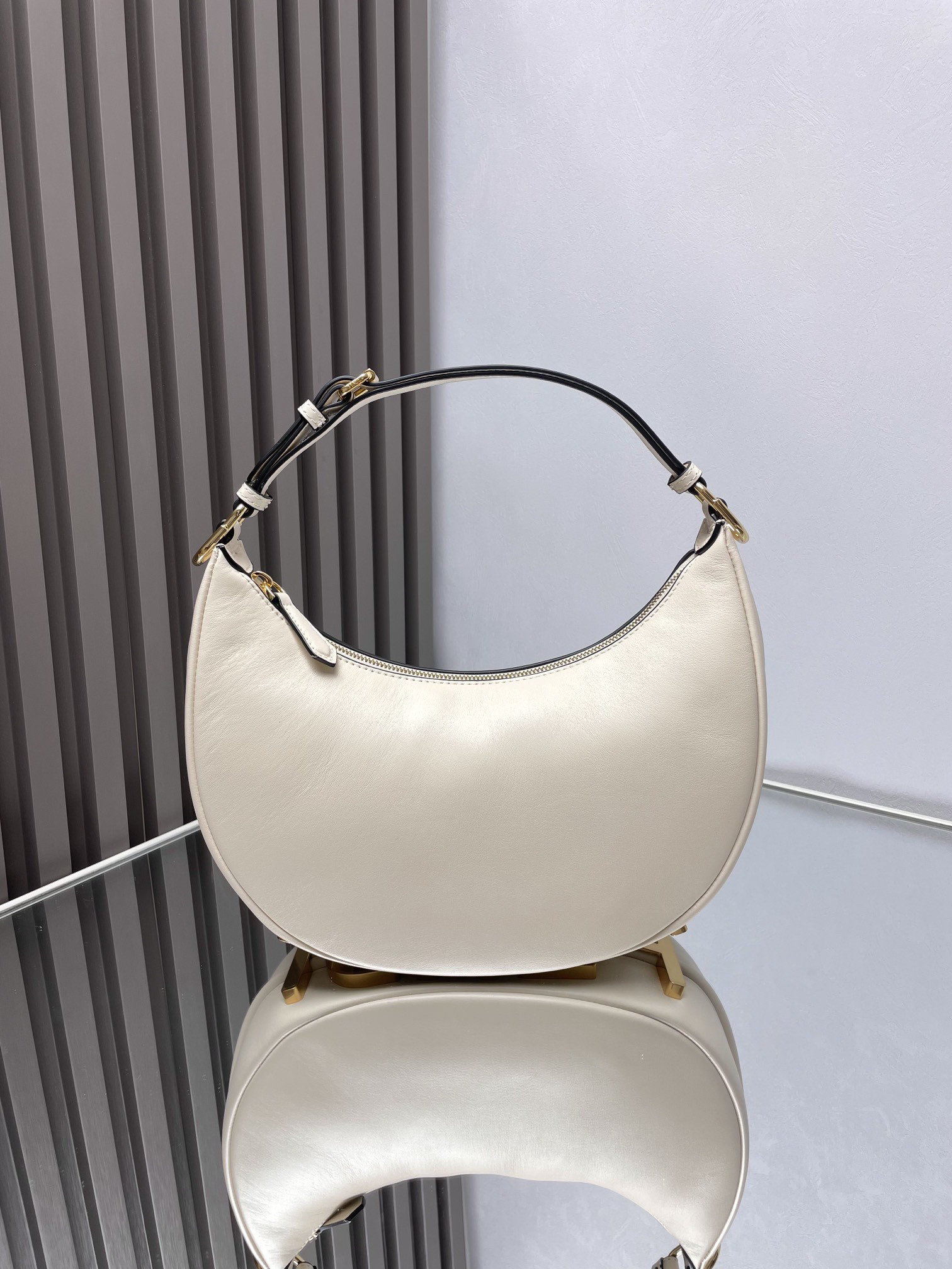 Fendigraphy Small 29x24x10CM