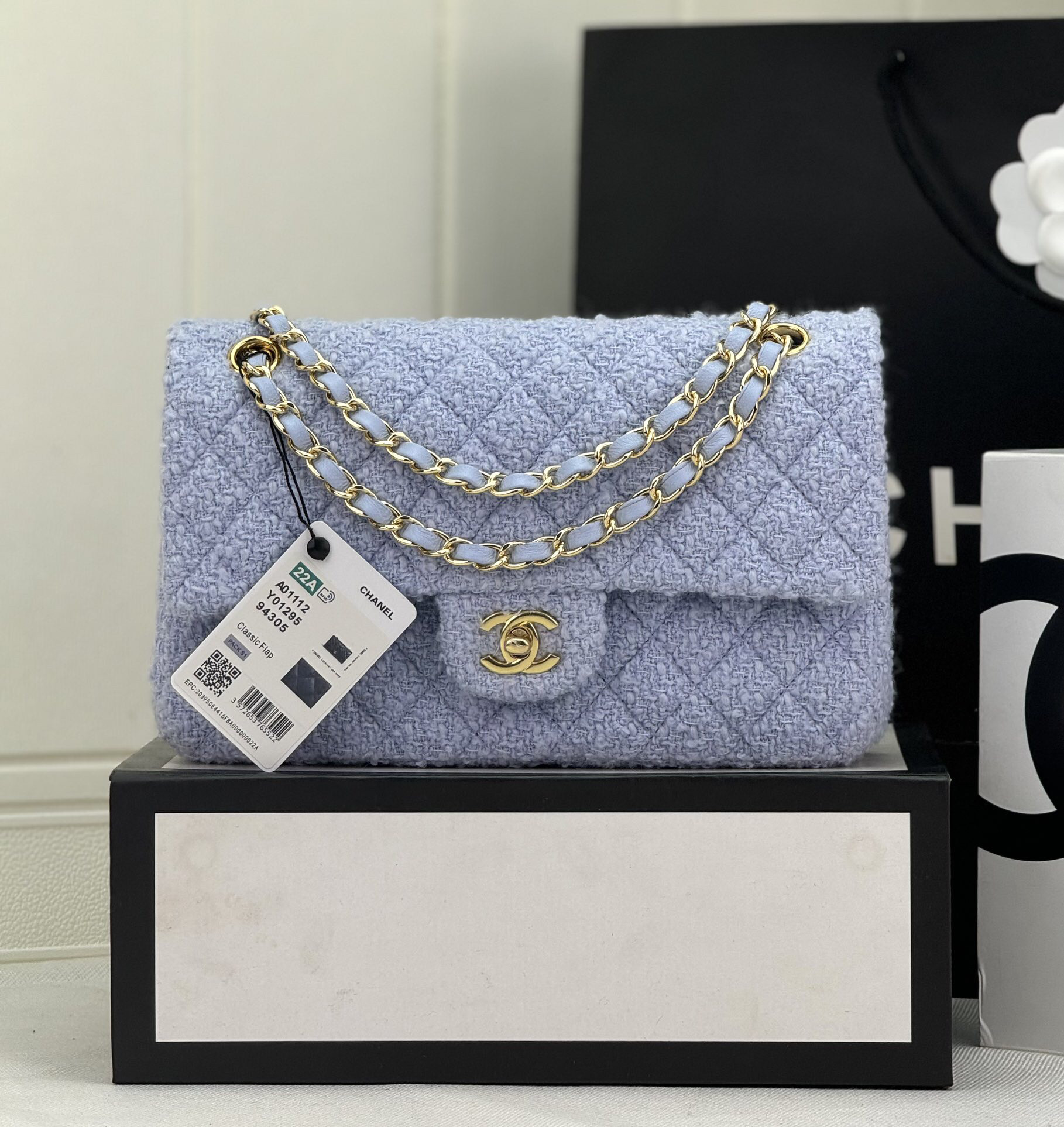 CHANEL MINI CLASSIC 11.12 HANDBAG 25 15.5 × 25.5 × 6.5 cm