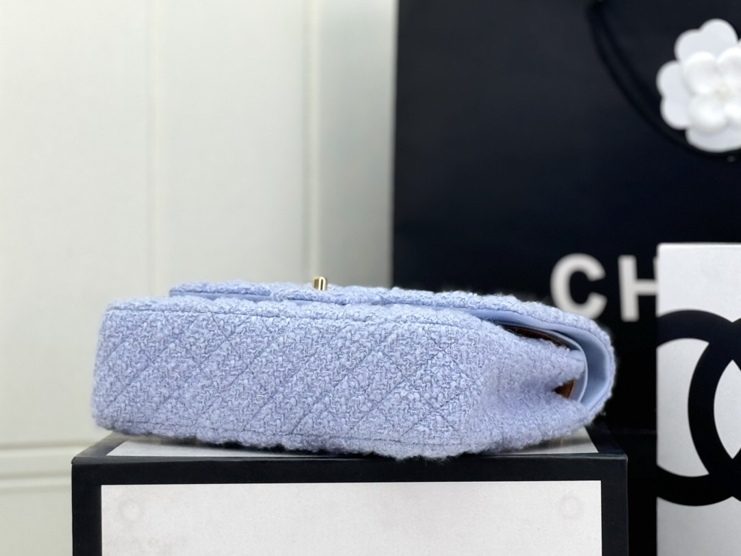 CHANEL MINI CLASSIC 11.12 HANDBAG 25 15.5 × 25.5 × 6.5 cm