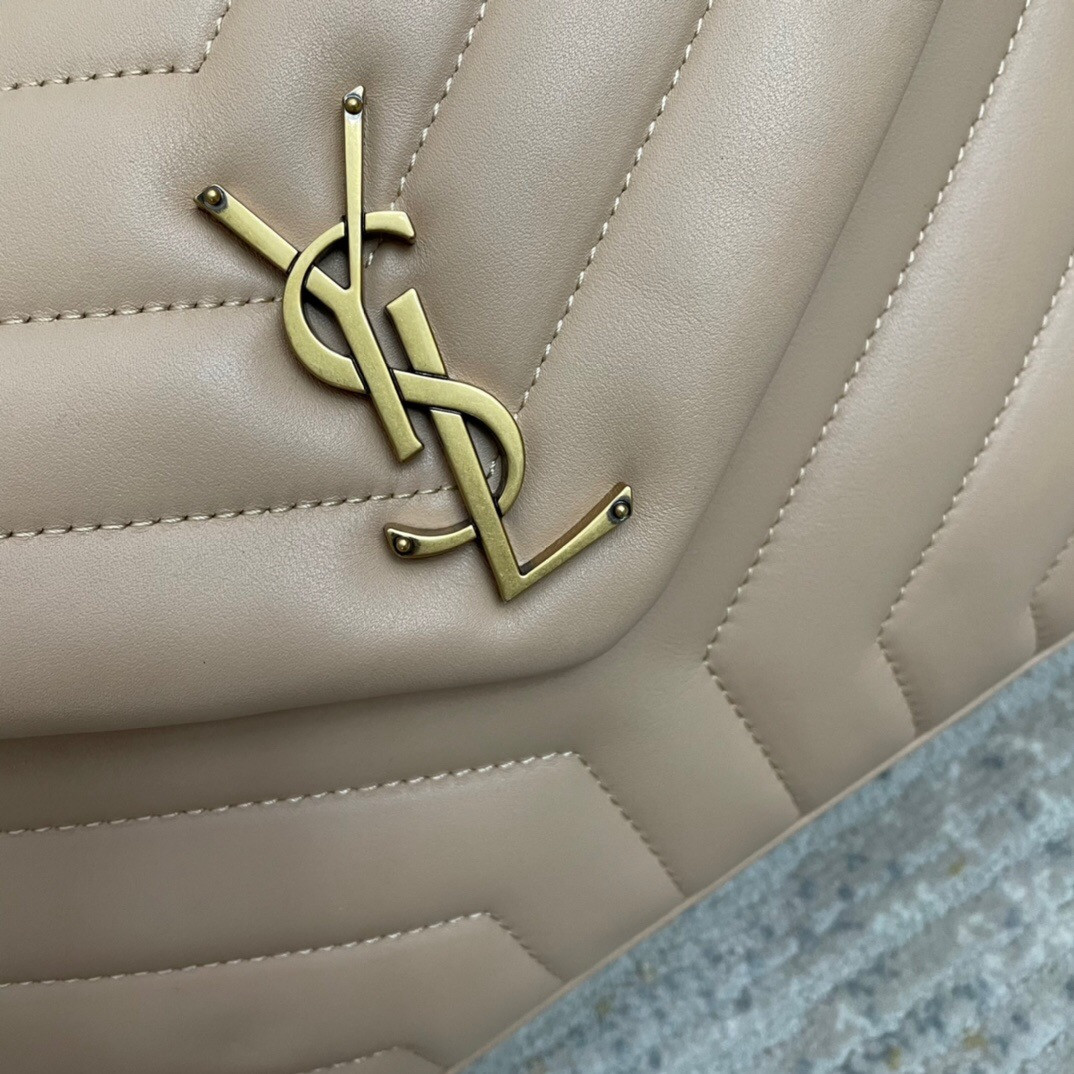 YSL LOULOU SMALL IN QUILTED LEATHER 23x17x9cm