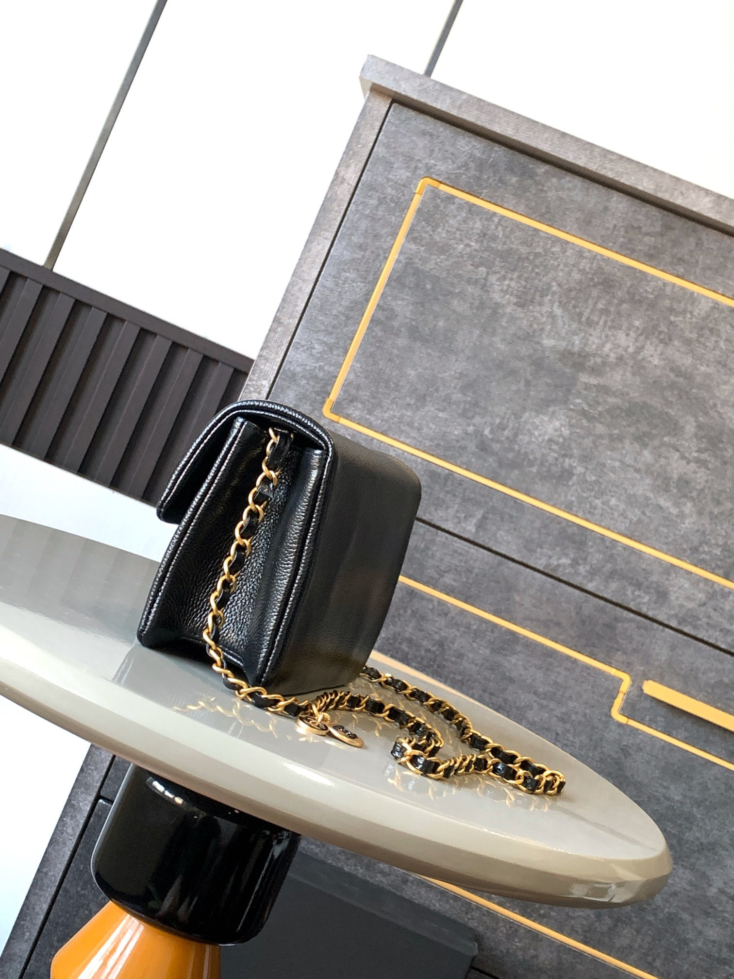 CHANEL MINI FLAP BAG 13 × 17.5 × 6 cm