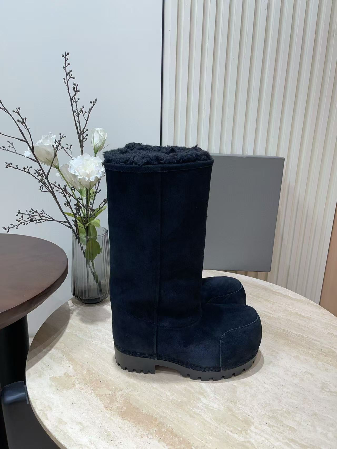 UA Balenciaga Snow Boots