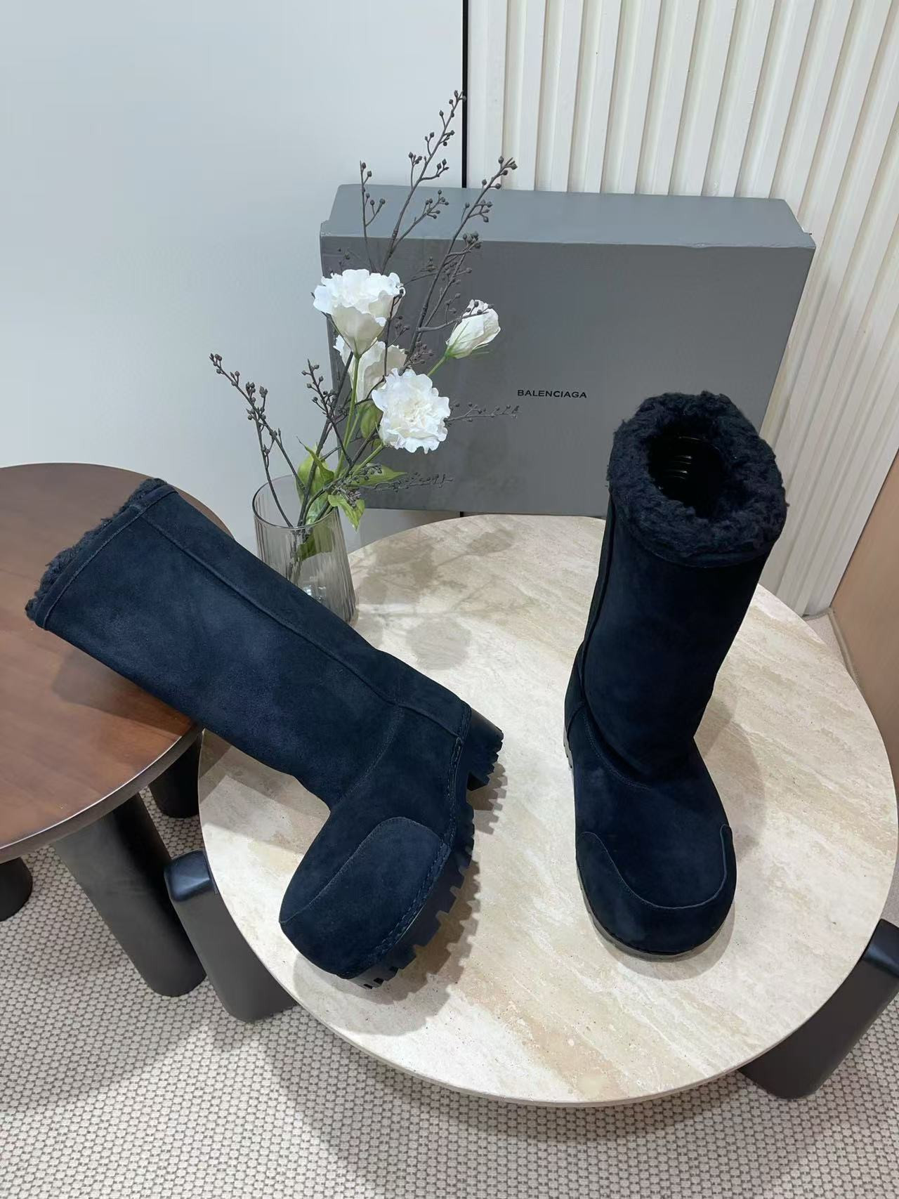 UA Balenciaga Snow Boots