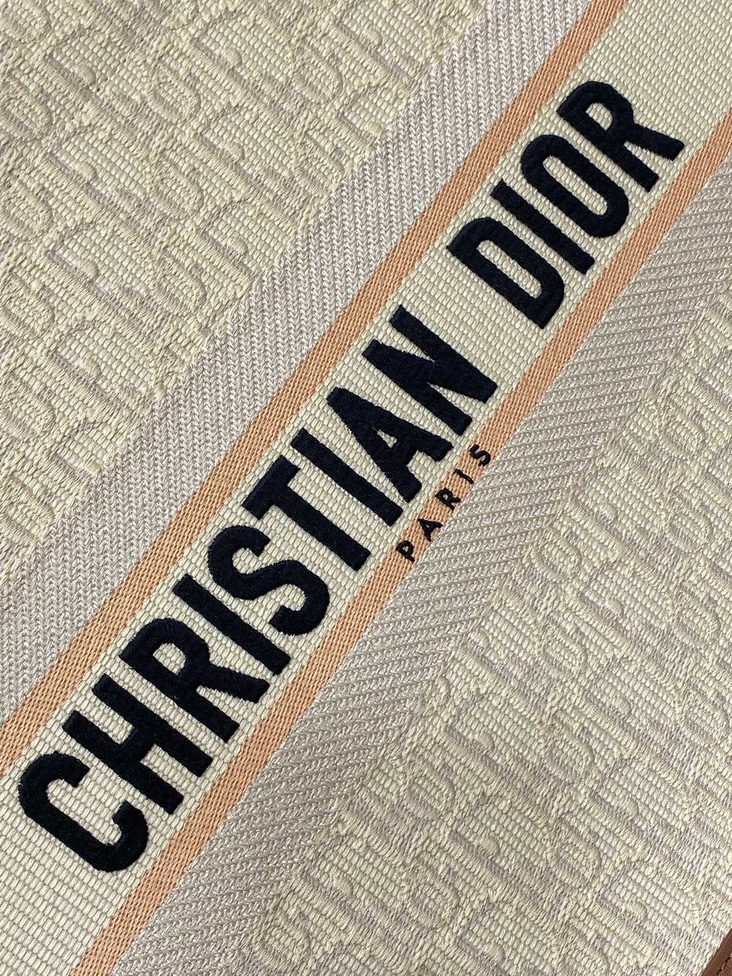 MEDIUM DIOR BOOK TOTE White Multicolor Dragon Zodiac Embroidery  36 x 27.5 x 16.5 cm