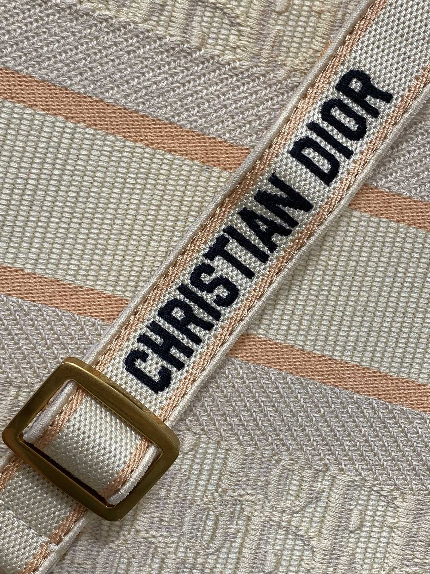 MEDIUM DIOR BOOK TOTE White Multicolor Dragon Zodiac Embroidery  36 x 27.5 x 16.5 cm