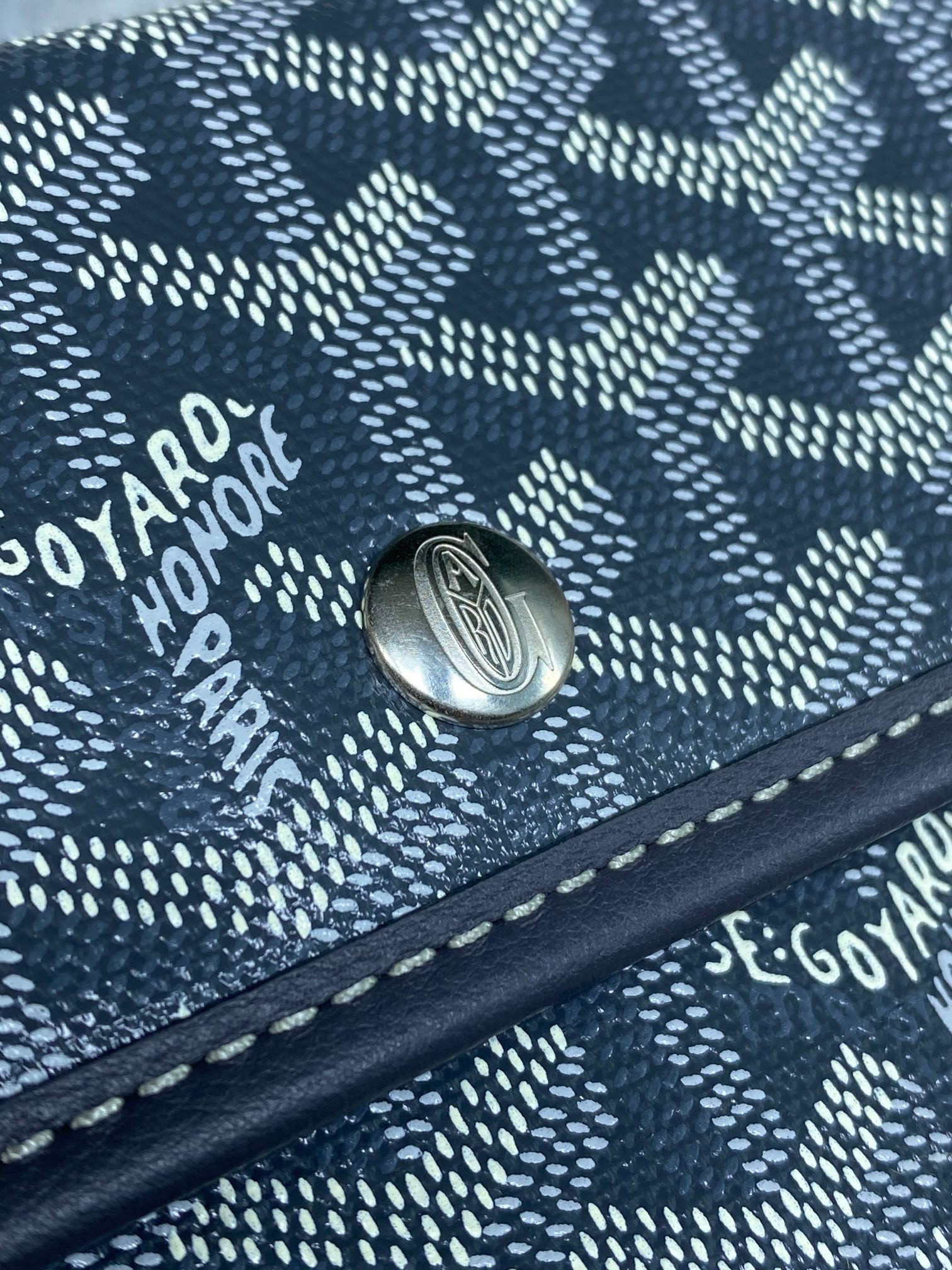 Goyard Small Saint Louis Bag 28 cm x 15 cm x 34 cm