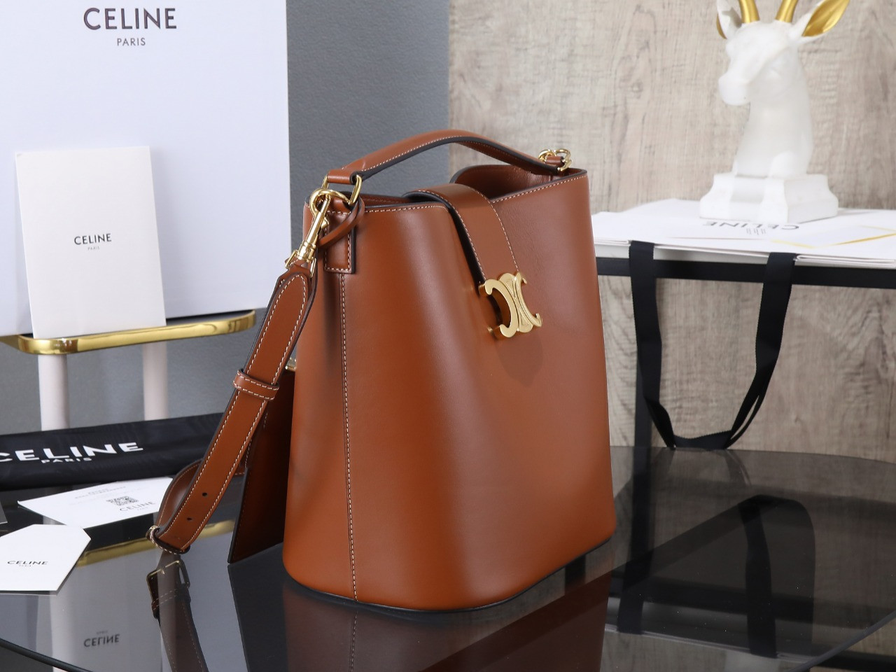 Celine Louise 23.5x24x16cm