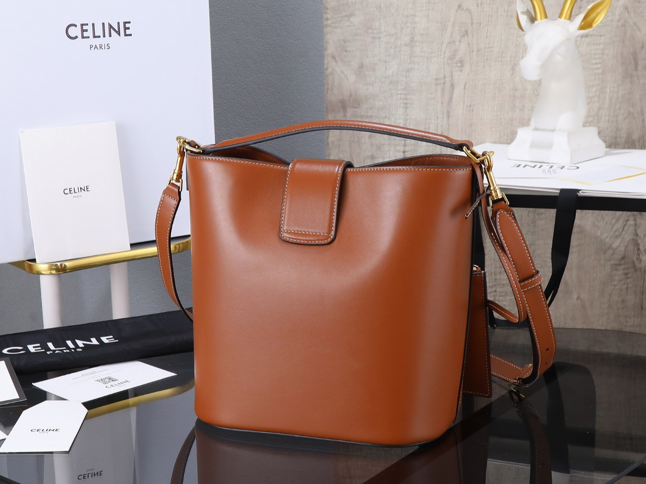 Celine Louise 23.5x24x16cm