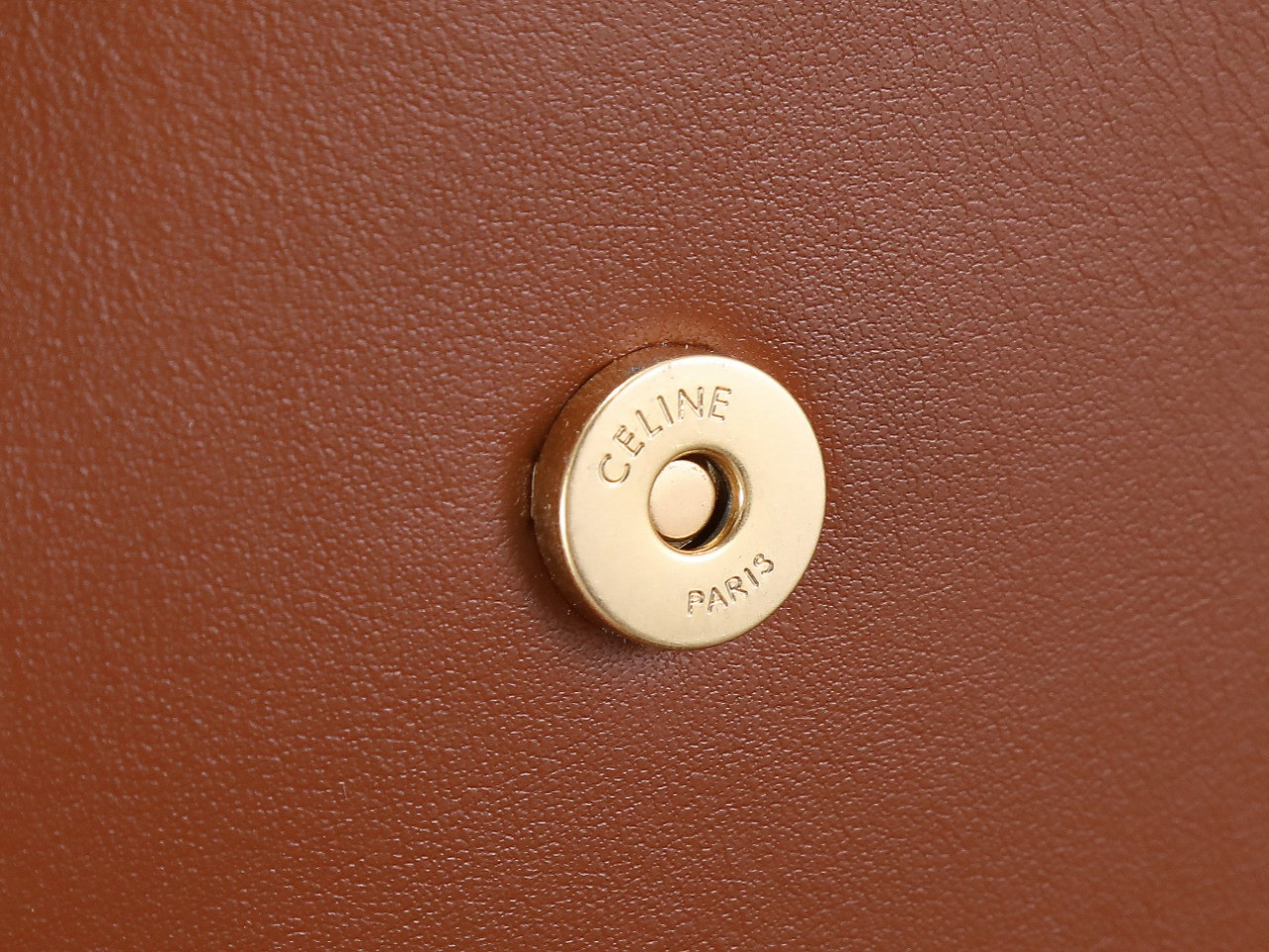 Celine Louise 23.5x24x16cm