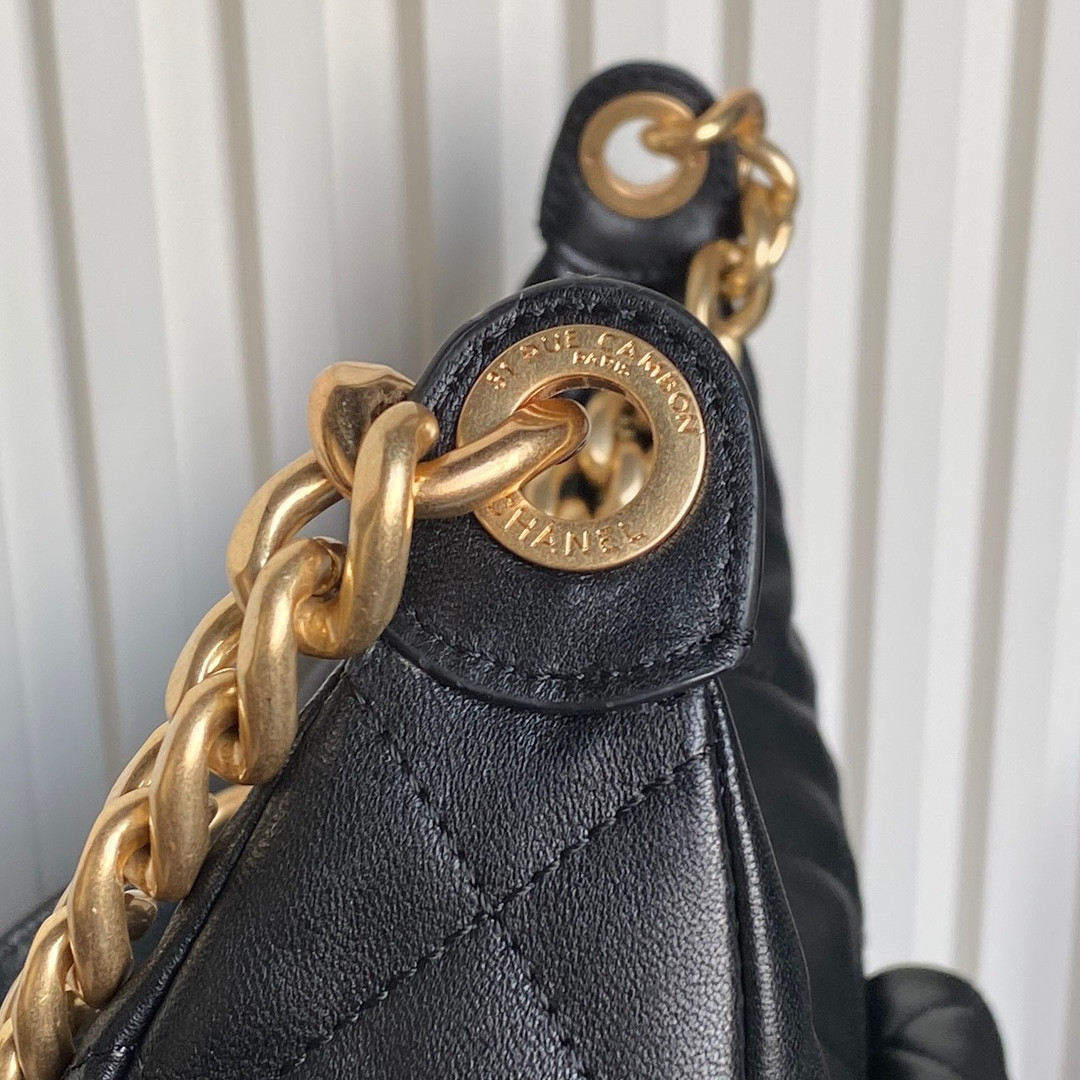 Chanel 25c Maxi Hobo Bag 27×35×18cm