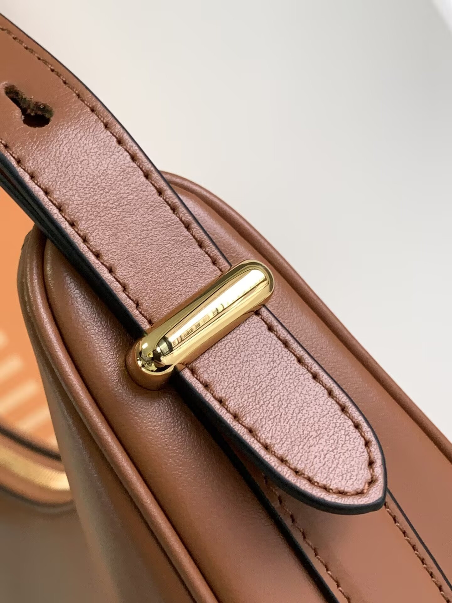 Prada Arqué Shoulder Bag 22.5x18.5x6.5cm