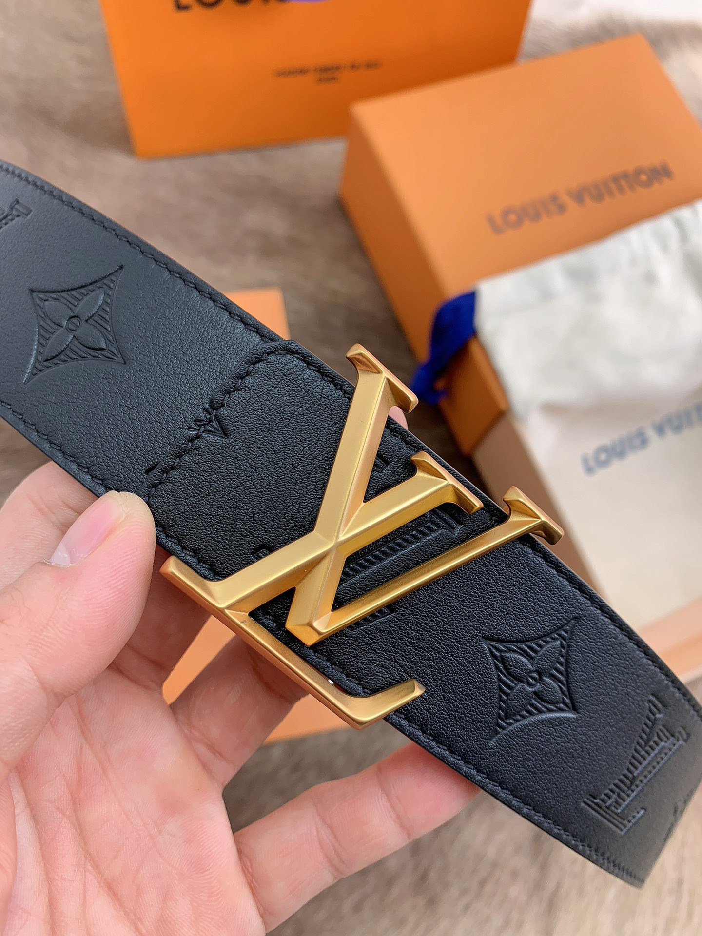 LV LOUIS VUITTON 40MM BELT