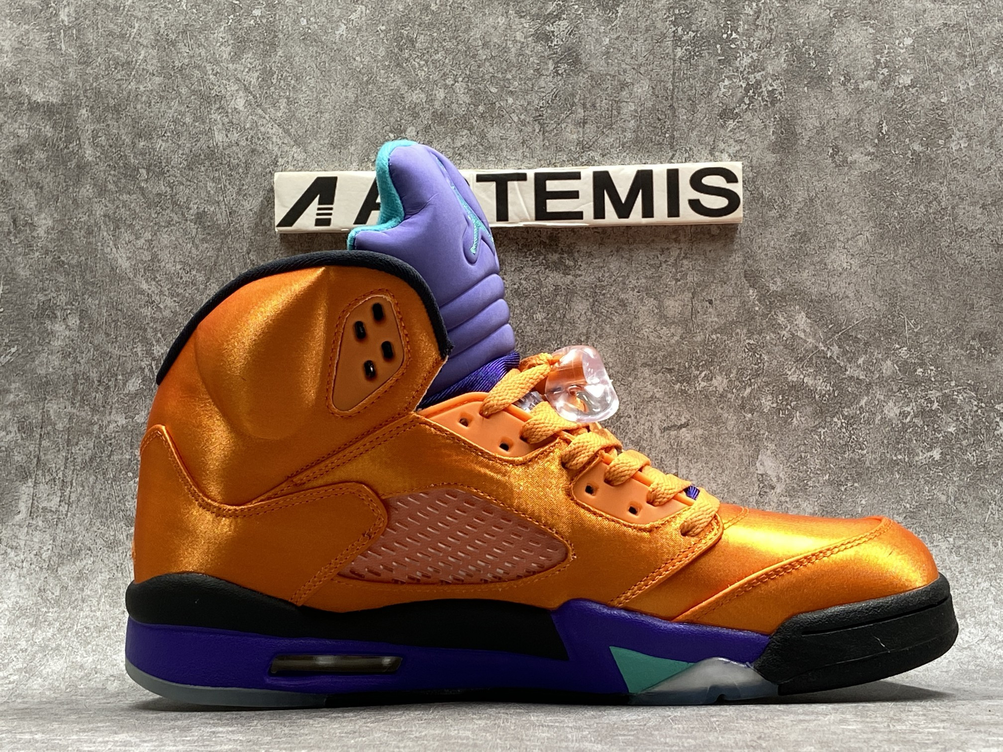 Air Jordan 5 Retro Orange