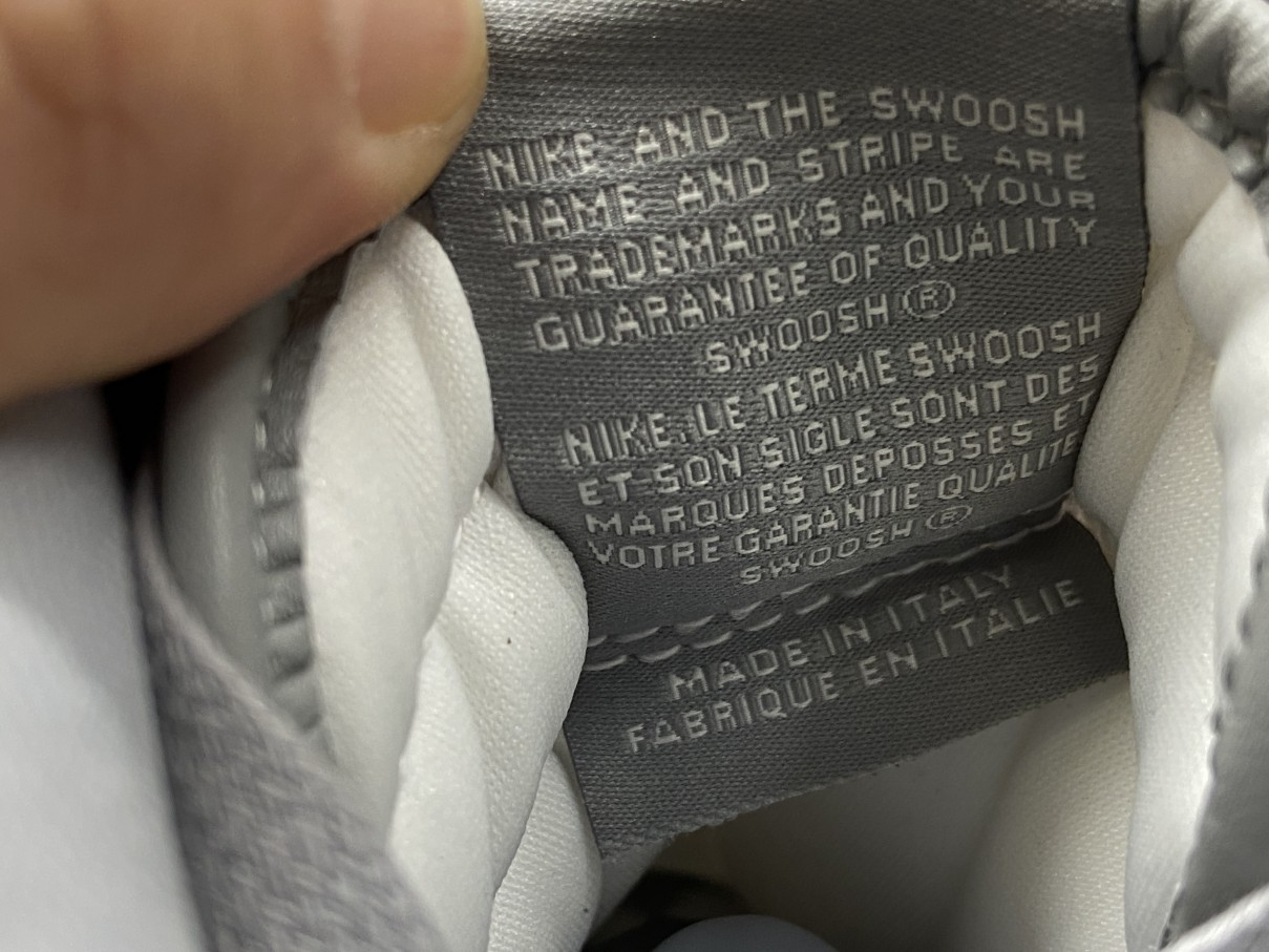 Air Jordan 1 Retro High Dior (Blue Box Version)