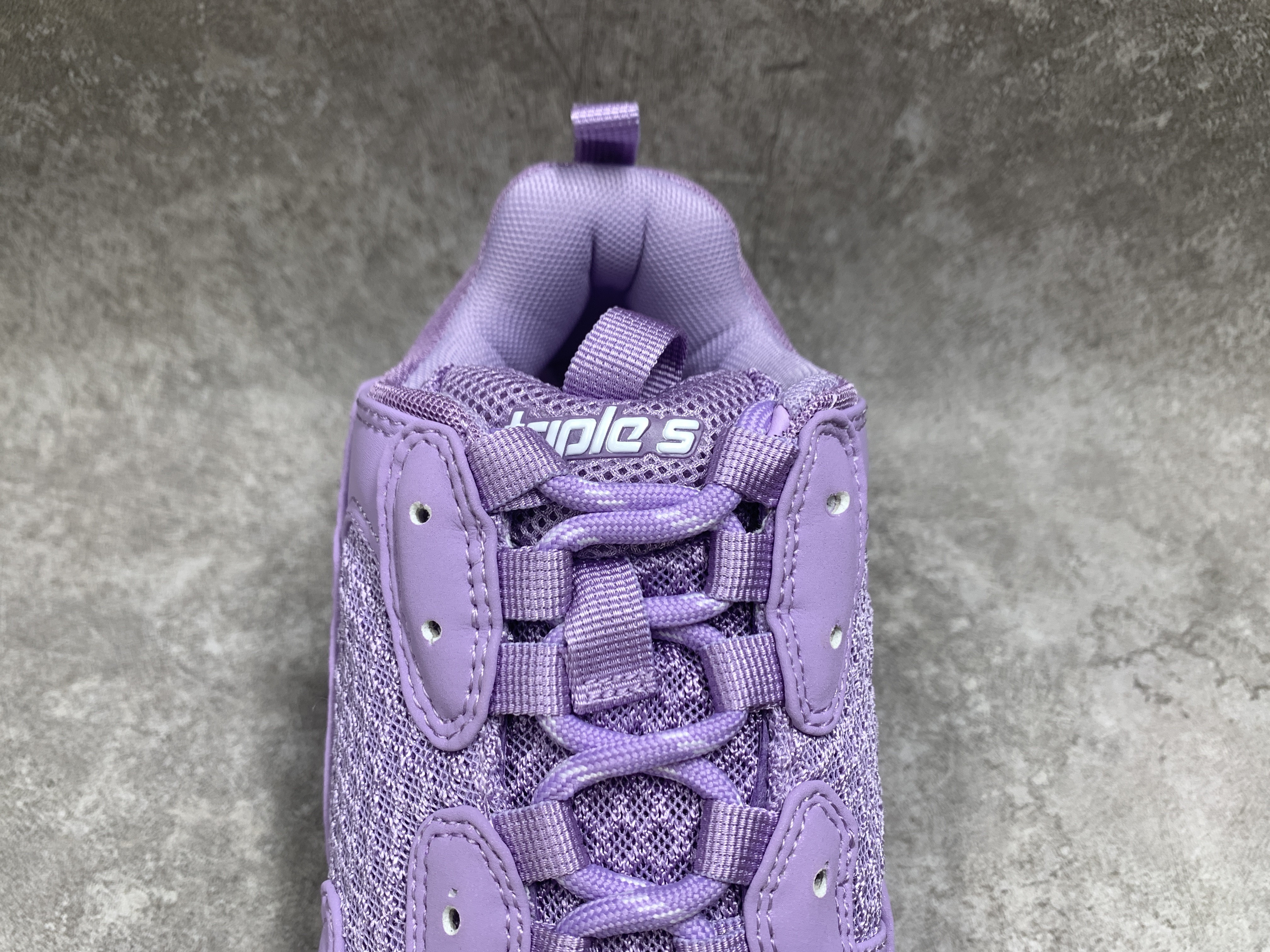 Balenciga Wmns Triple S Sneaker Clear Sole Light Lilac