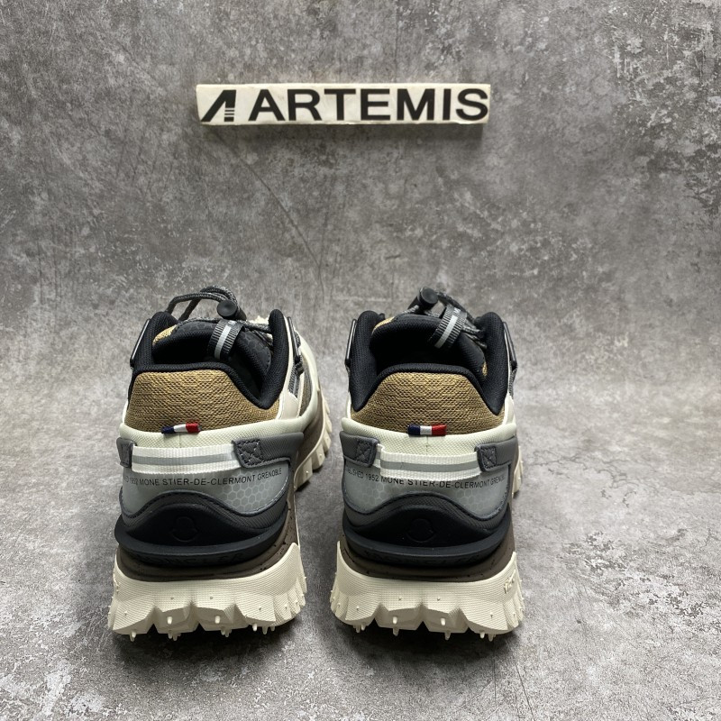 Moncler Trailgrip Beige White