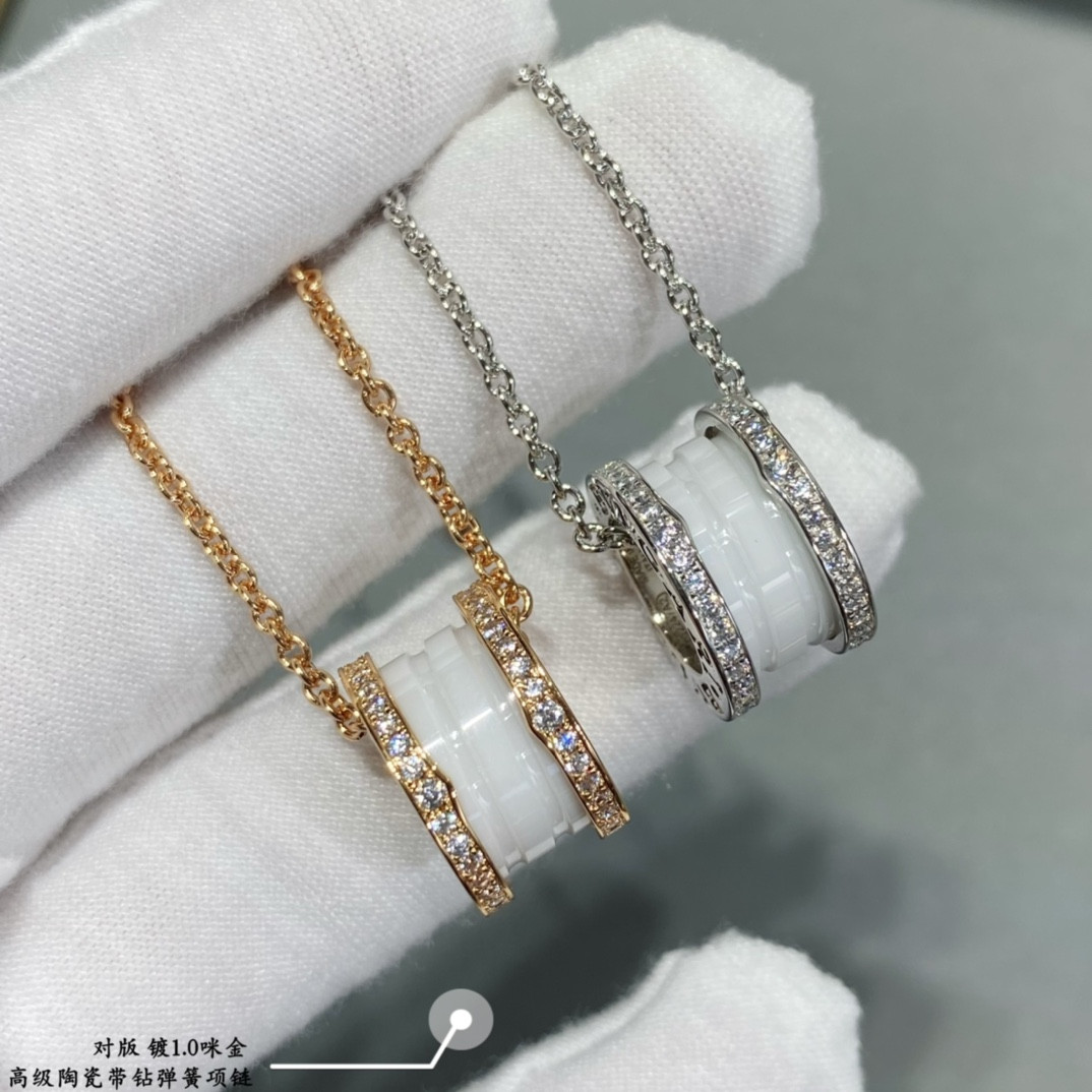 Bvlgari Large ceramic spring with drill Necklace