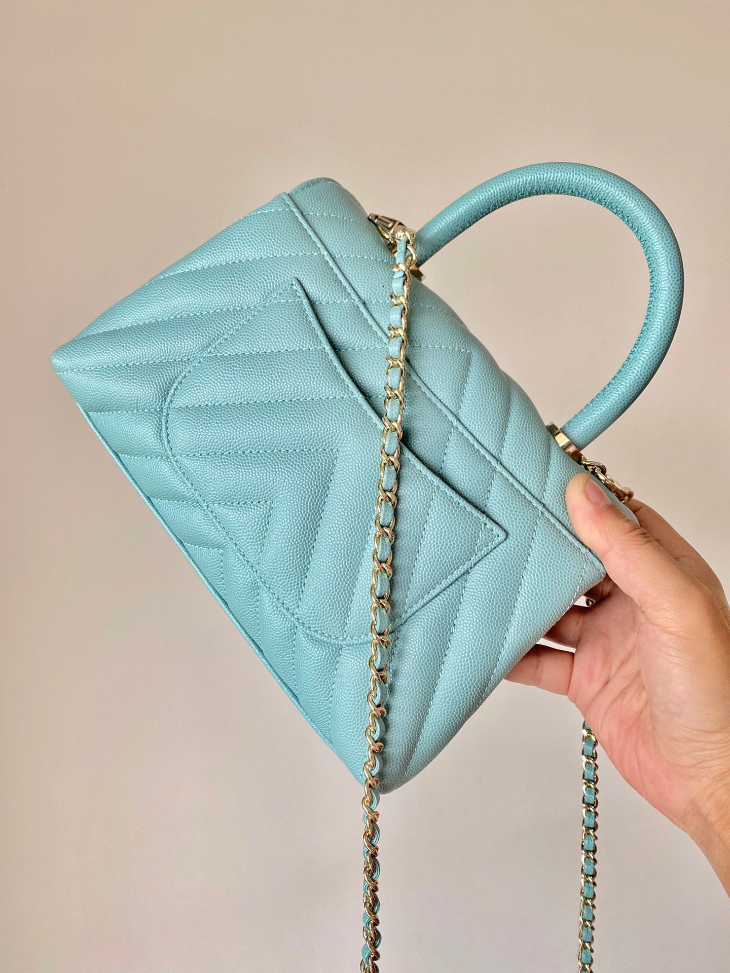 chanel coco handle small