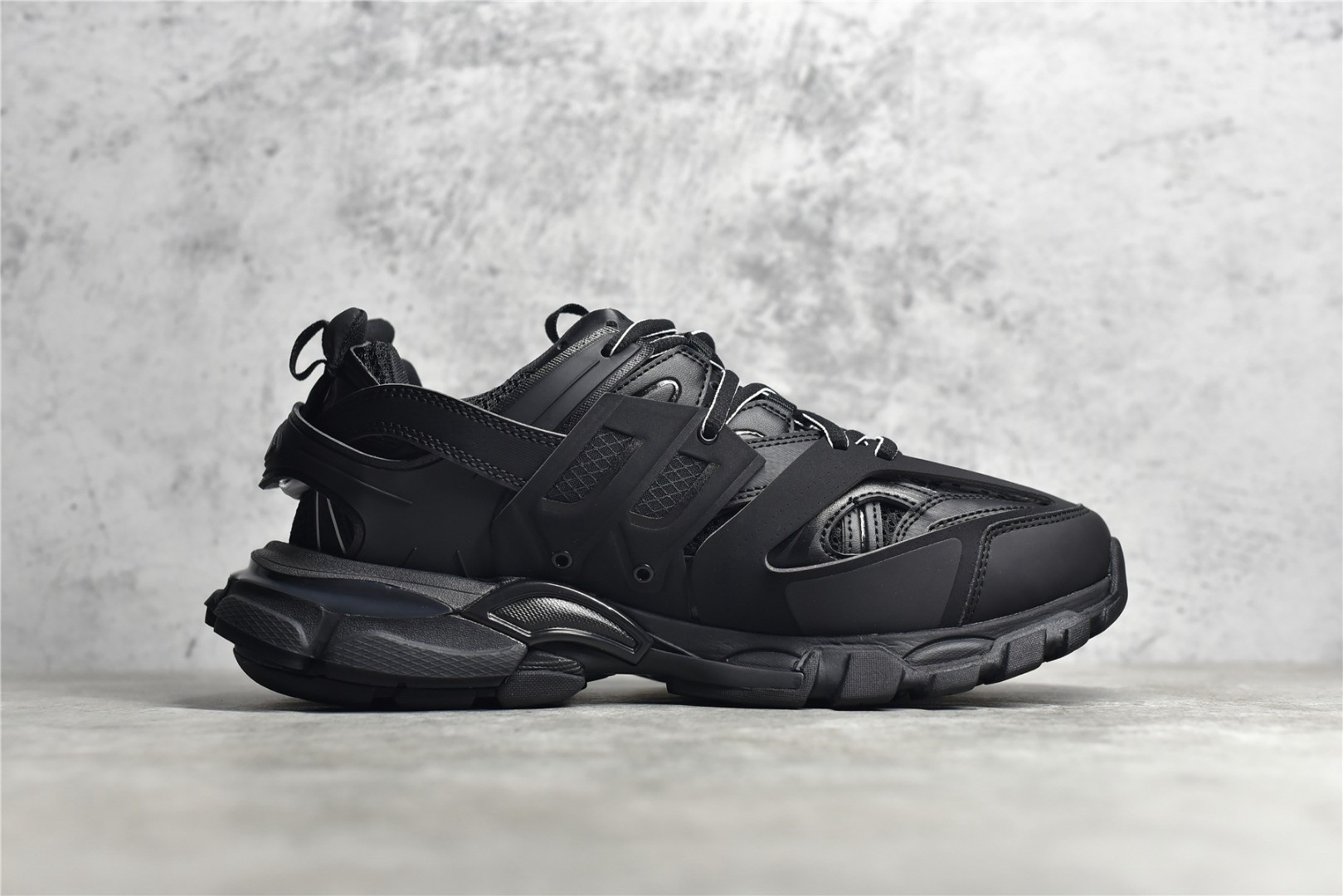 Balenciaga Track Black