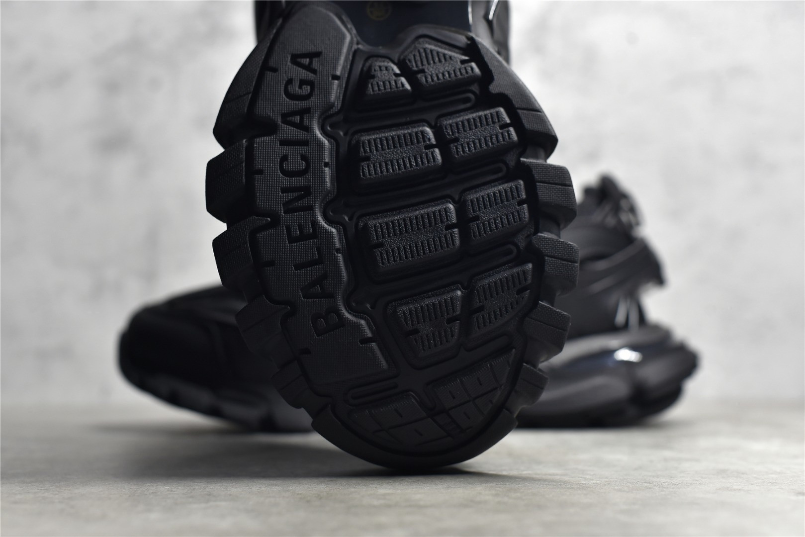 Balenciaga Track Black