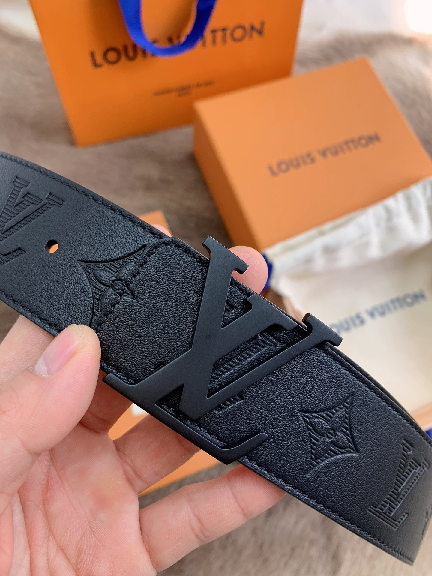 LV LOUIS VUITTON 40MM BELT