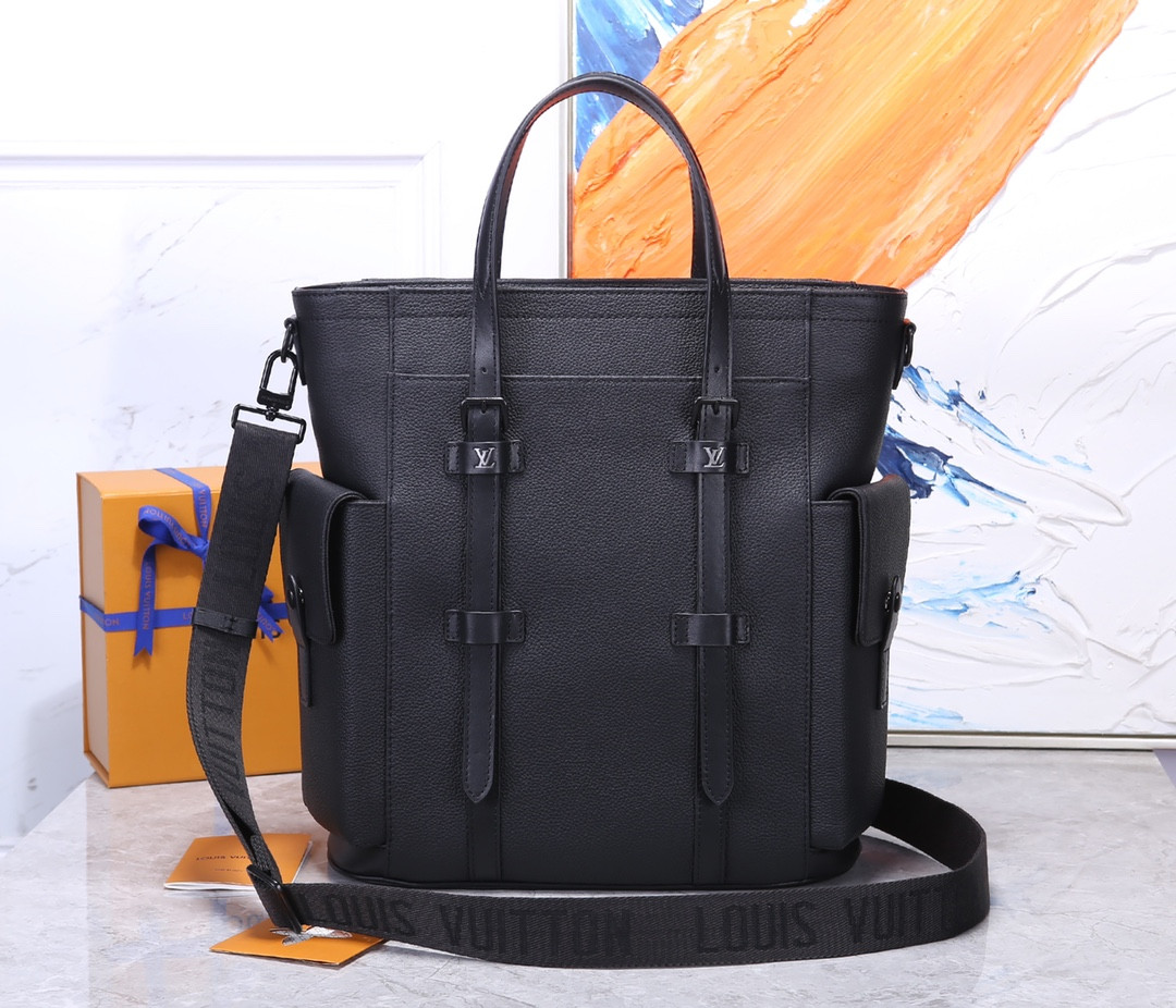 LV CHRISTOPHER TOTE M58479