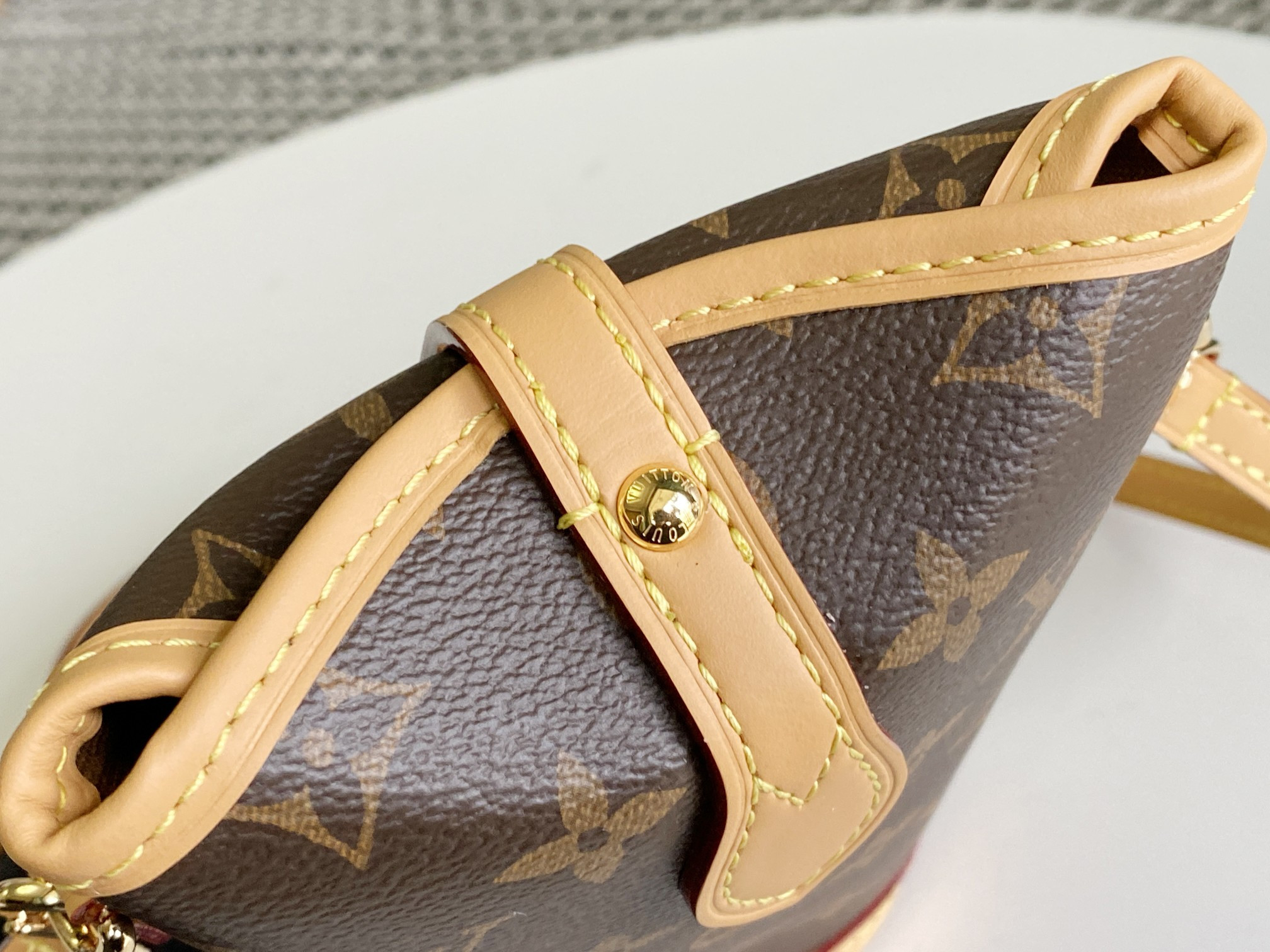 LV Fold Me Pouch M80874 14.5x18x6.5cm