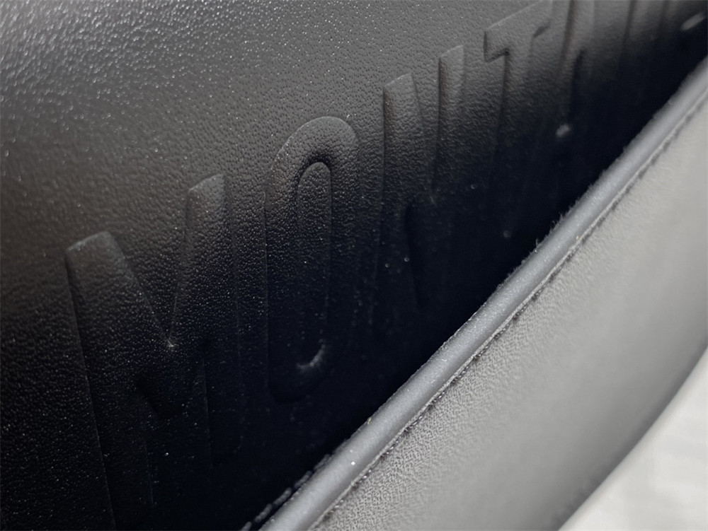 DIOR BOBBY EAST-WEST BAG Latte Box Calfskin black