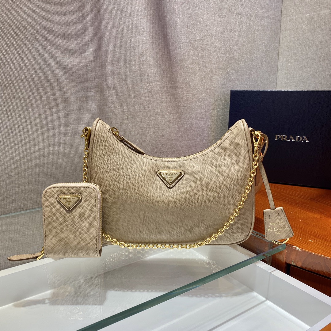 Prada Re-Edition 2005 Saffiano leather bag