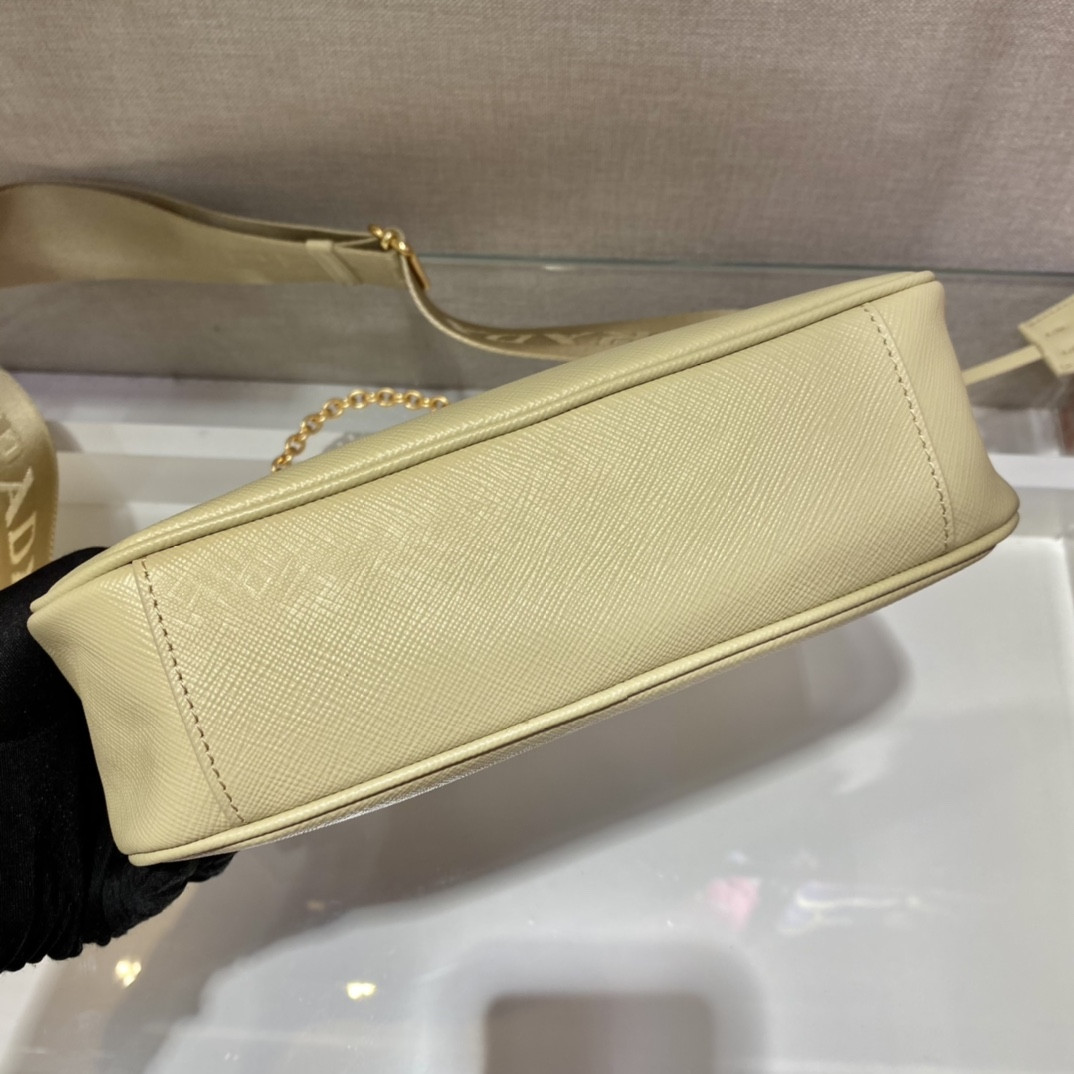 Prada Re-Edition 2005 Saffiano leather bag Yellow