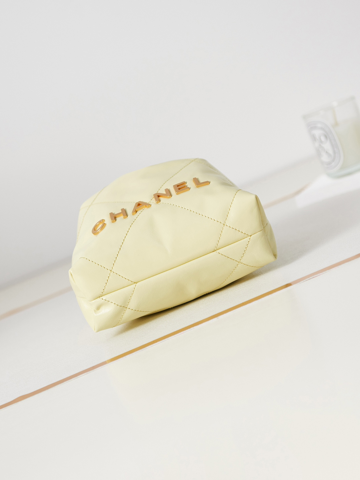 CHANEL 22 MINI HANDBAG Shiny Calfskin Yellow 7.8 × 7.4 × 2.3 in